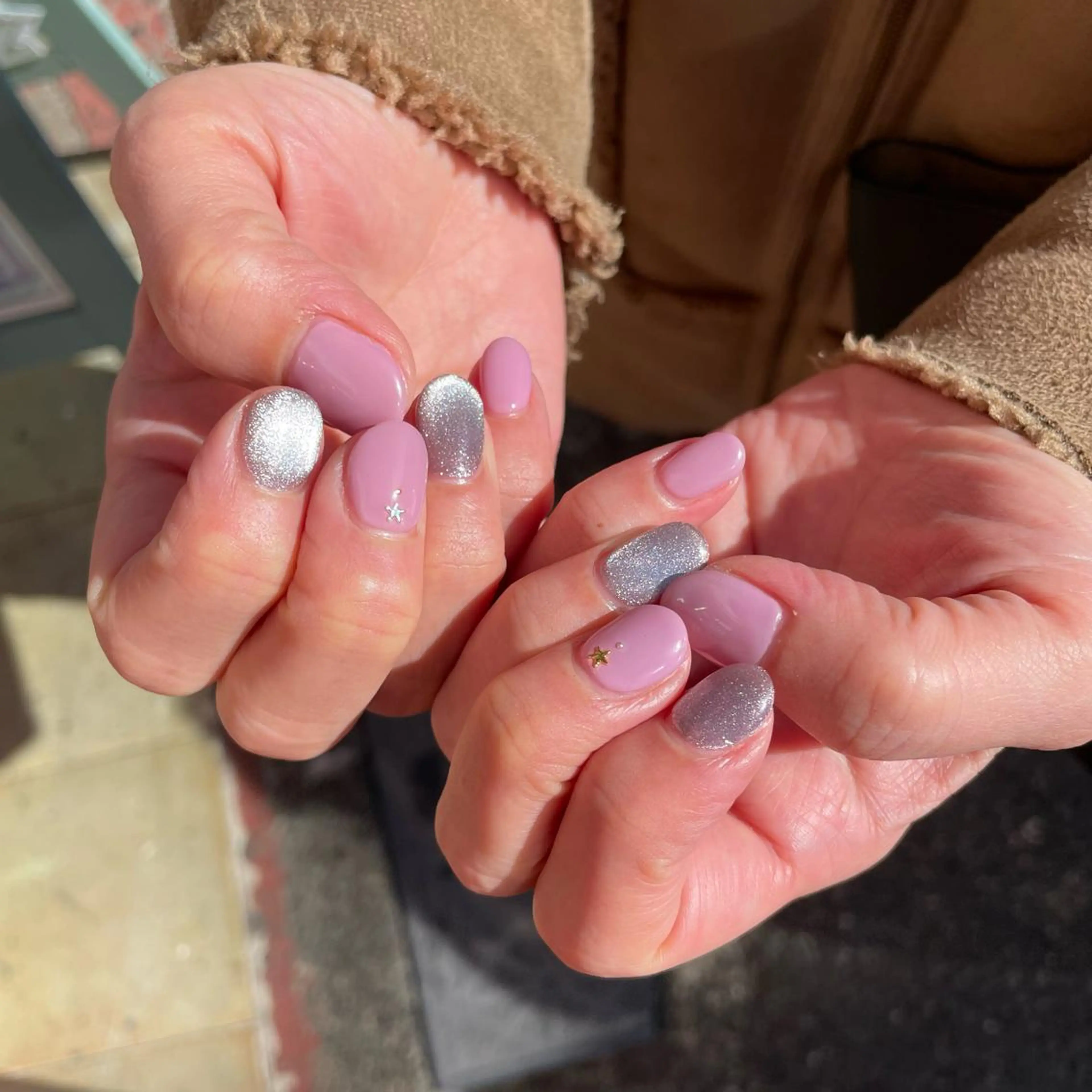 ネイル ﾔｽﾀﾞ ﾐﾅのネイルデザイン