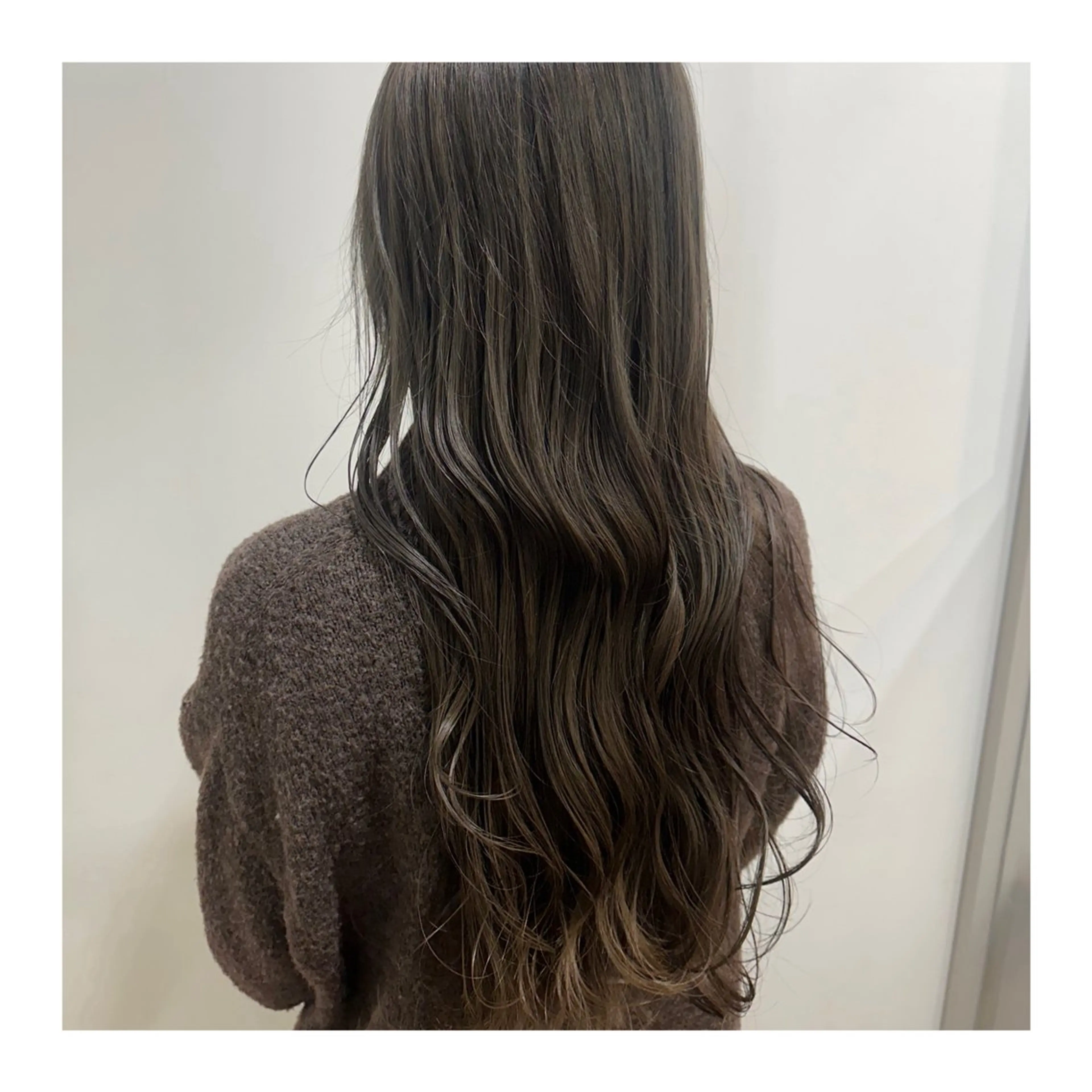 ロング カラー あべ ゆうかのヘアスタイル