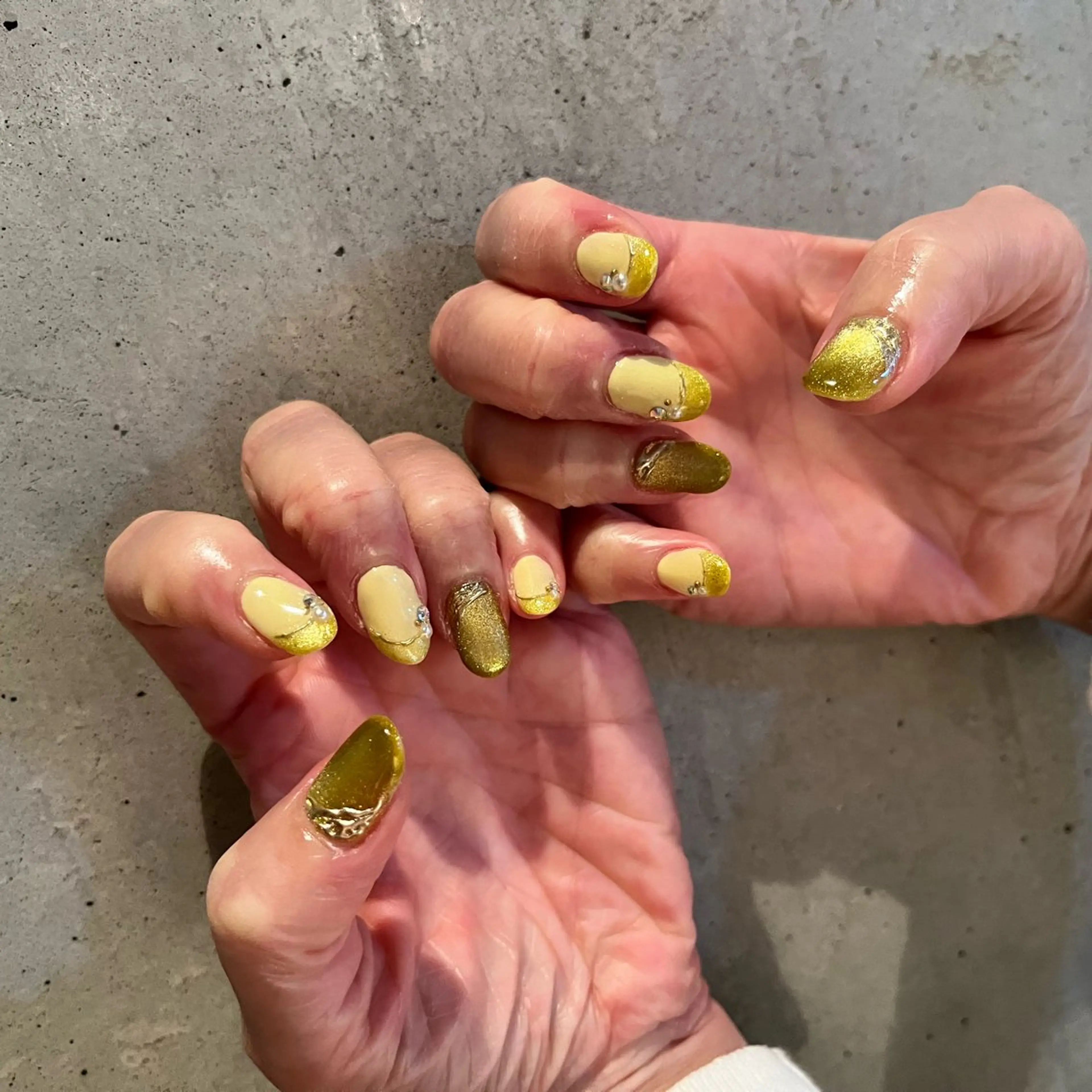 ネイル パステルネイル 春ネイル 黄色 DariL Ayaのネイルデザイン