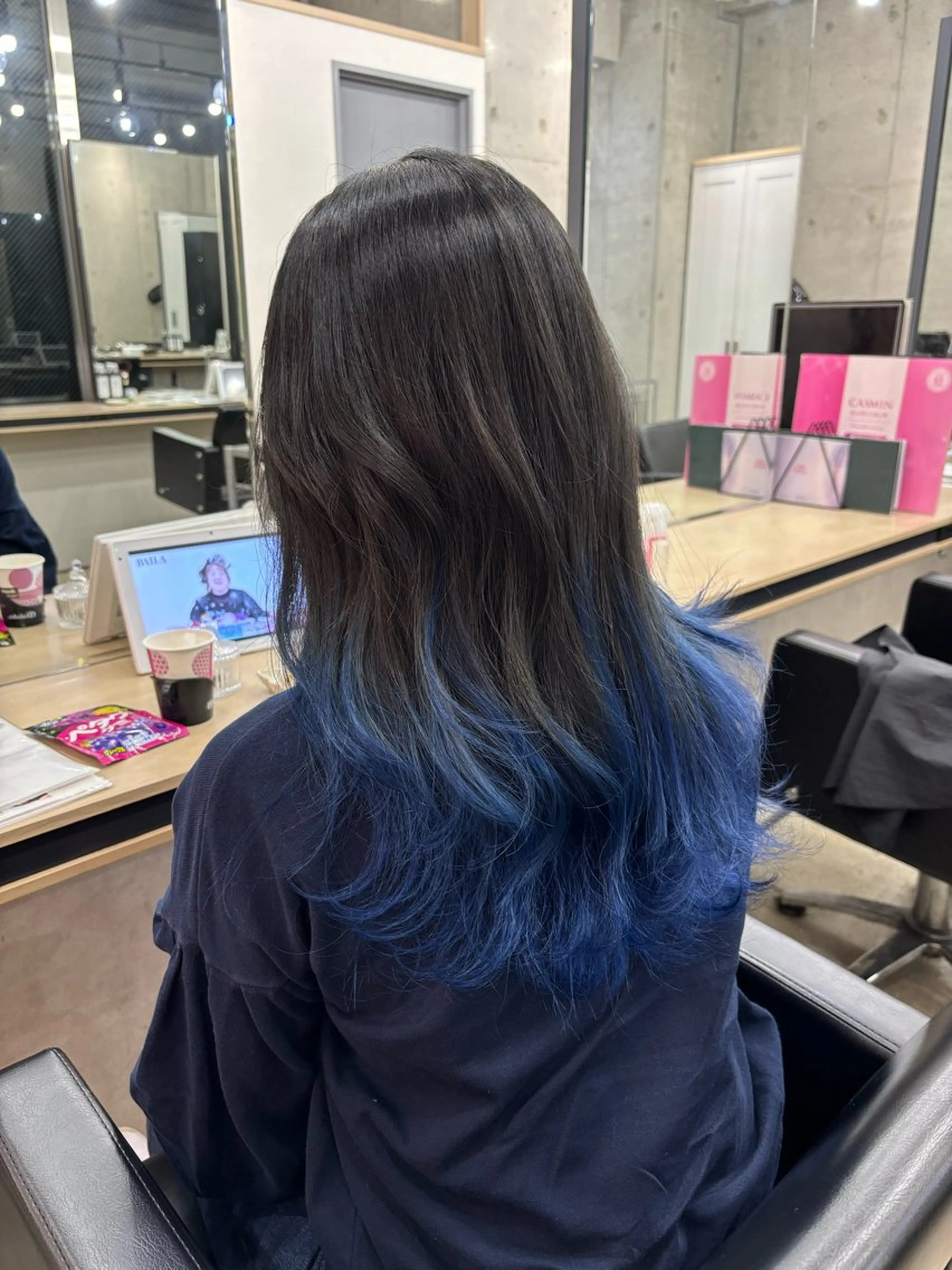 ロング カラー ブリーチ イルミナカラー トリートメント カット ヘアカラー 🪽髪質改善ストレー ト🤍美羽🤍のヘアスタイル