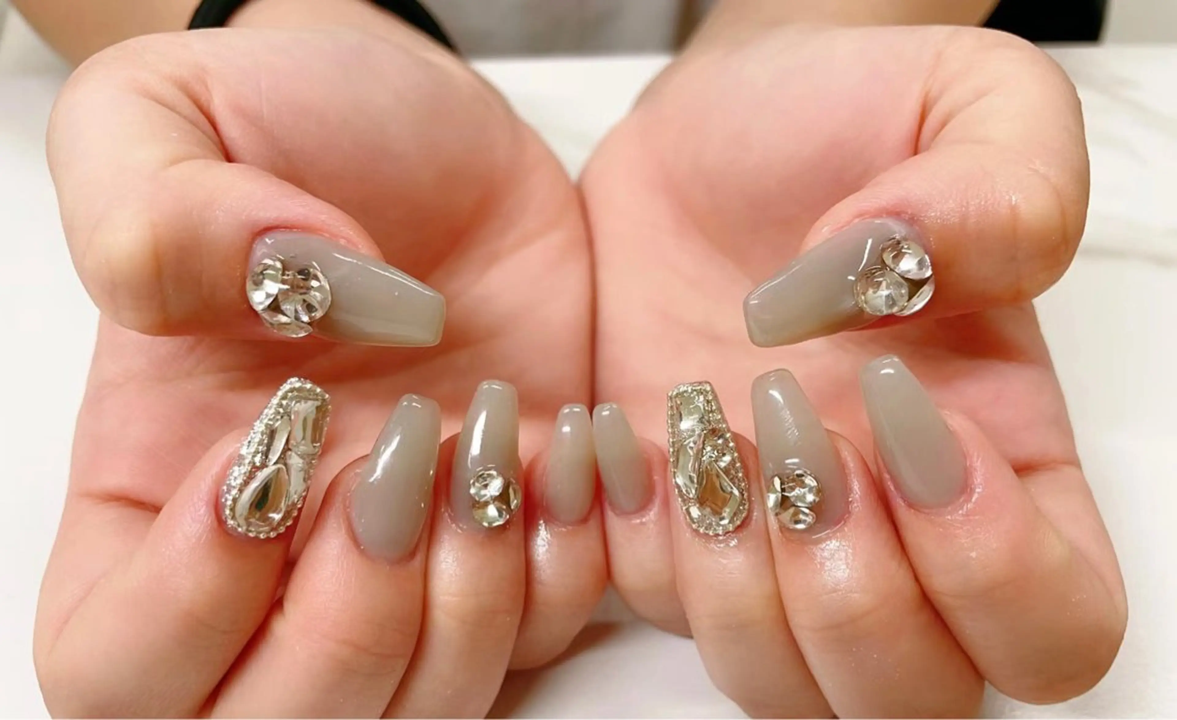 ネイル Ui_Amor (パラジェル)のネイルデザイン