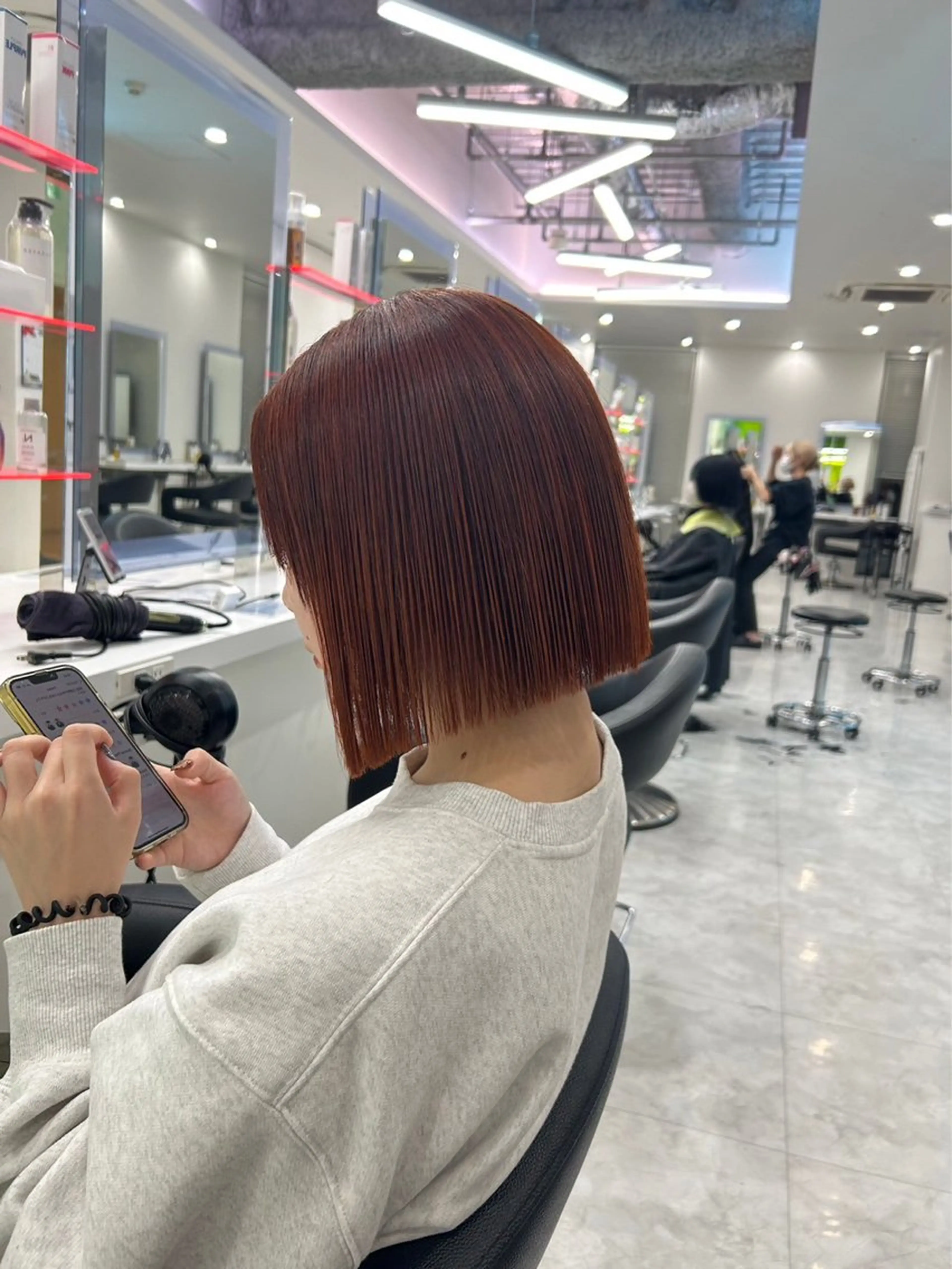 ショート カラー ヘアアレンジ 韓国レイヤー＆ピンク 艶髪🩶maikoのヘアスタイル