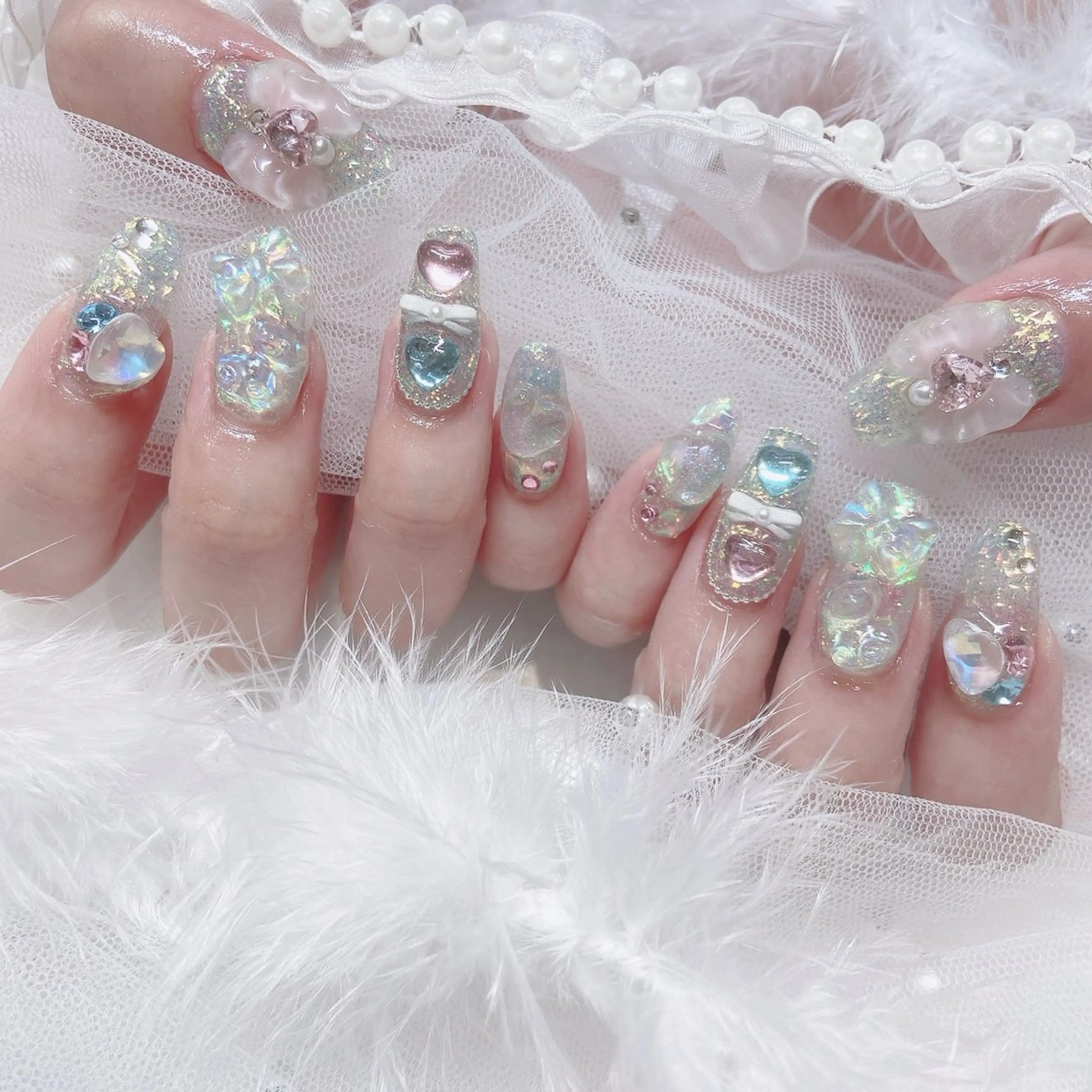 ネイル オーロラネイル ジェルネイル キラキラネイル ハンドネイル Nail lieNのネイルデザイン