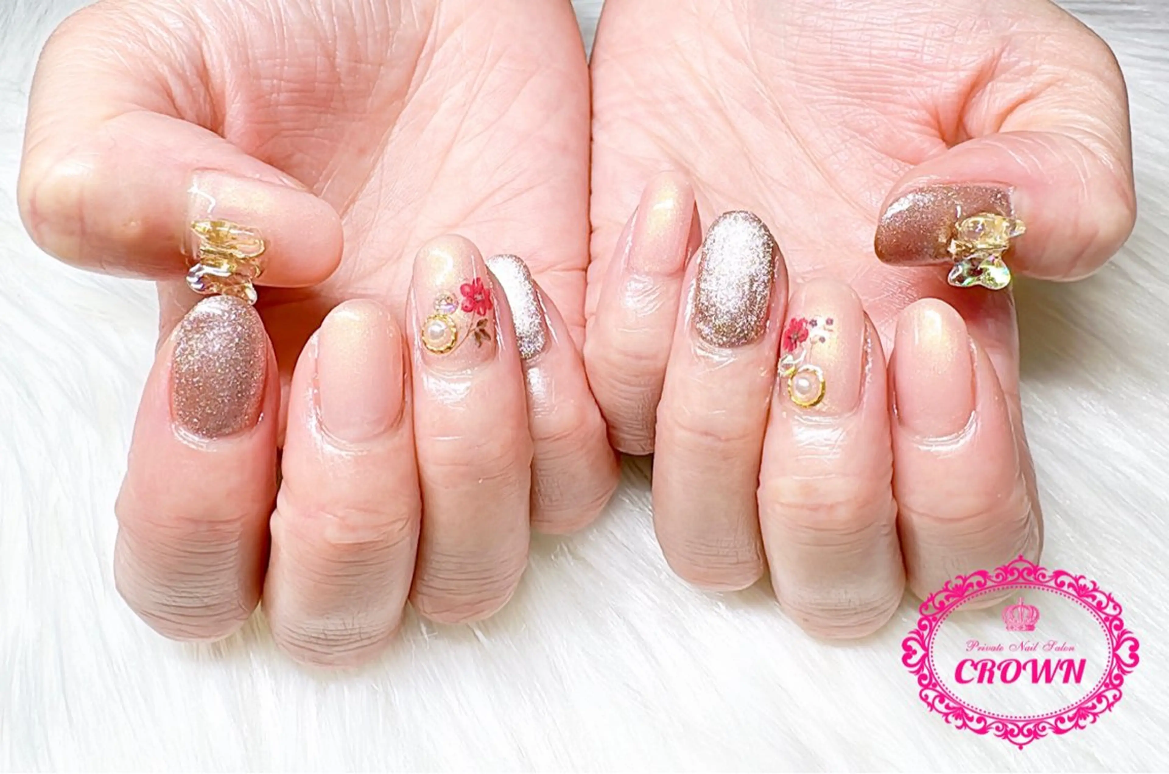 ネイル CROWN プライベートサロンのネイルデザイン