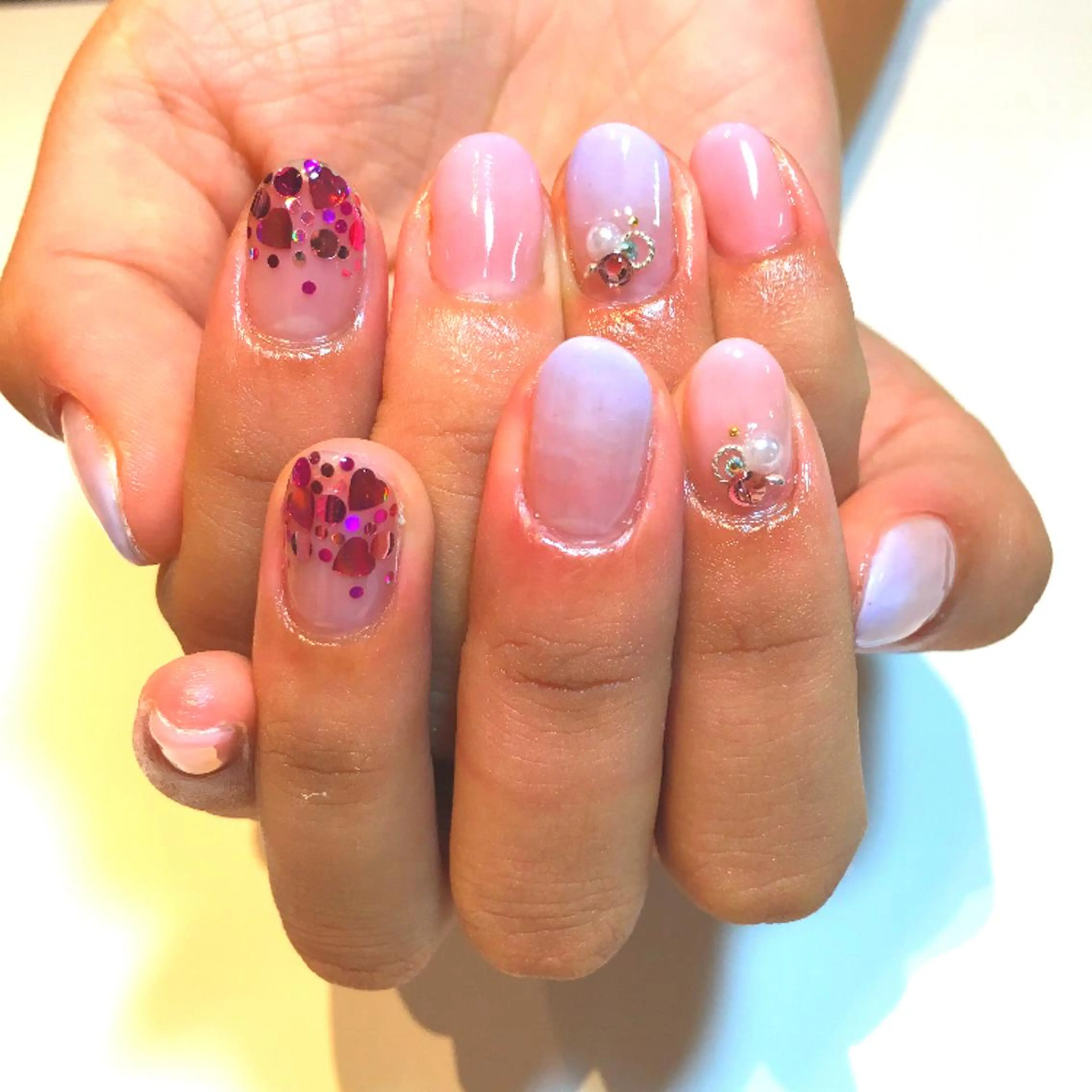 ネイル アートネイル アンドルーチェ スクールの眉毛・アイブロウイメージ