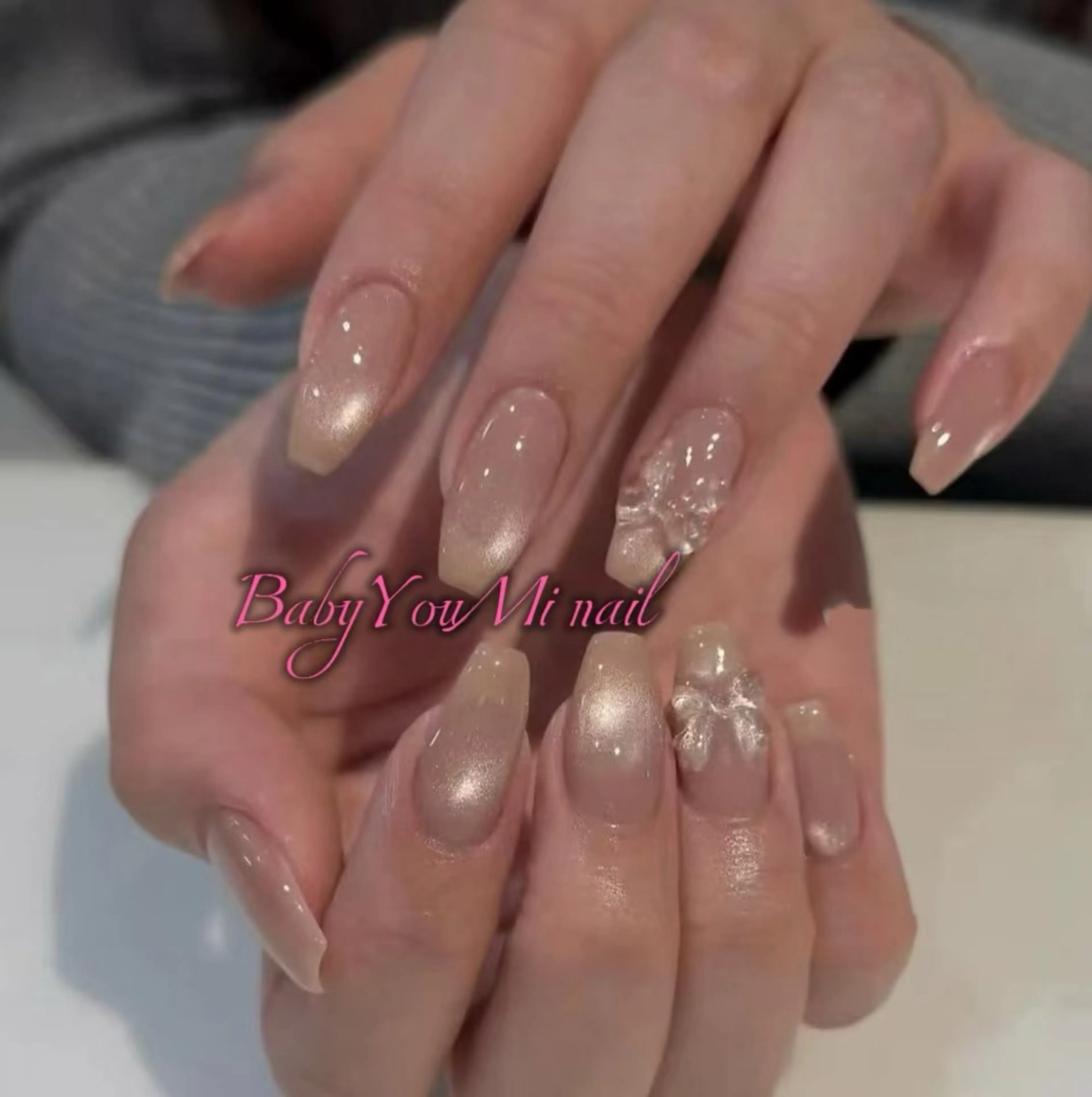 ネイル オーロラネイル フラワーネイル フットネイル フレンチネイル ジェルネイル ハンドネイル BabyYouMi nailのネイルデザイン