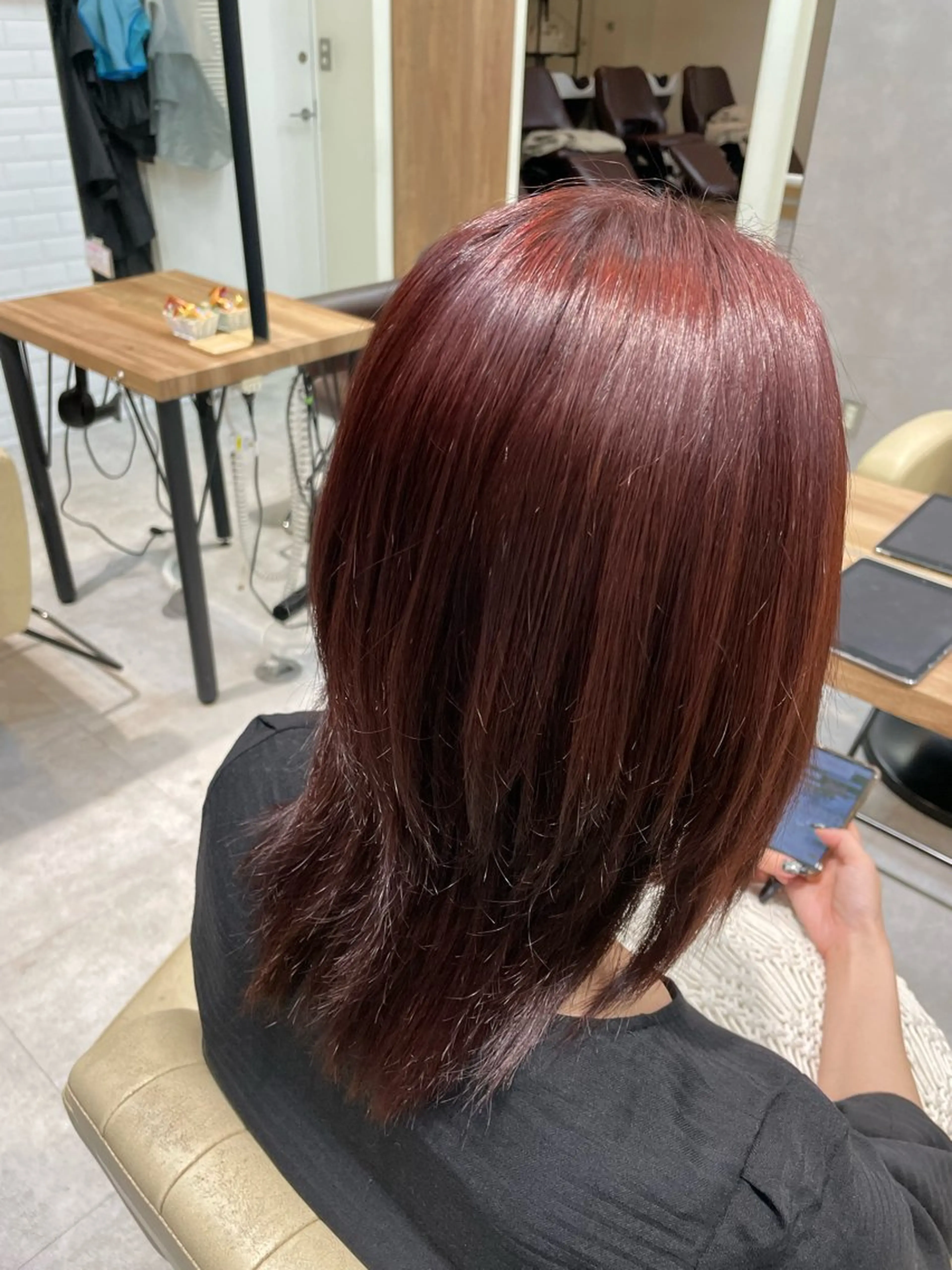 カラー 近田 小桜のヘアスタイル