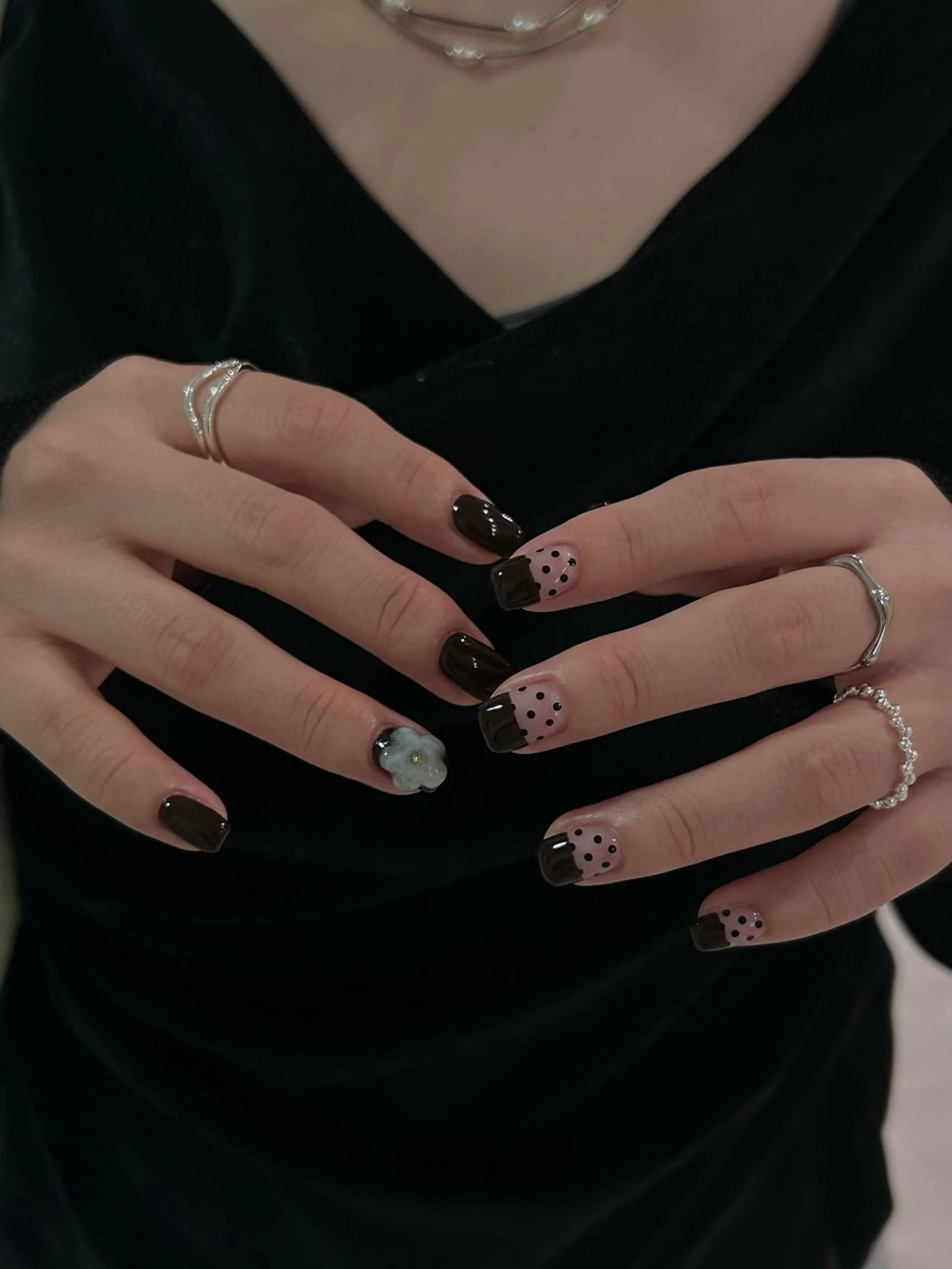 ネイル DEEokazaki momonaのネイルデザイン