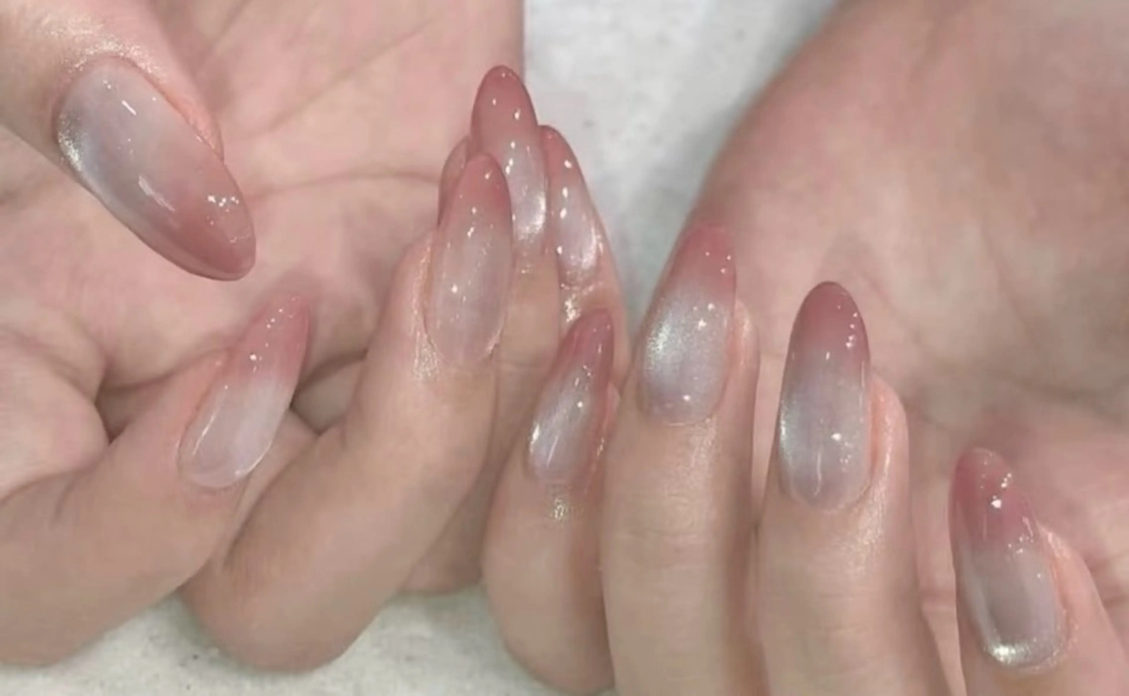 ネイル チークネイル 長さ出し フラワーネイル フレンチネイル ガーリー sun nail池袋 モデル募集のネイルデザイン