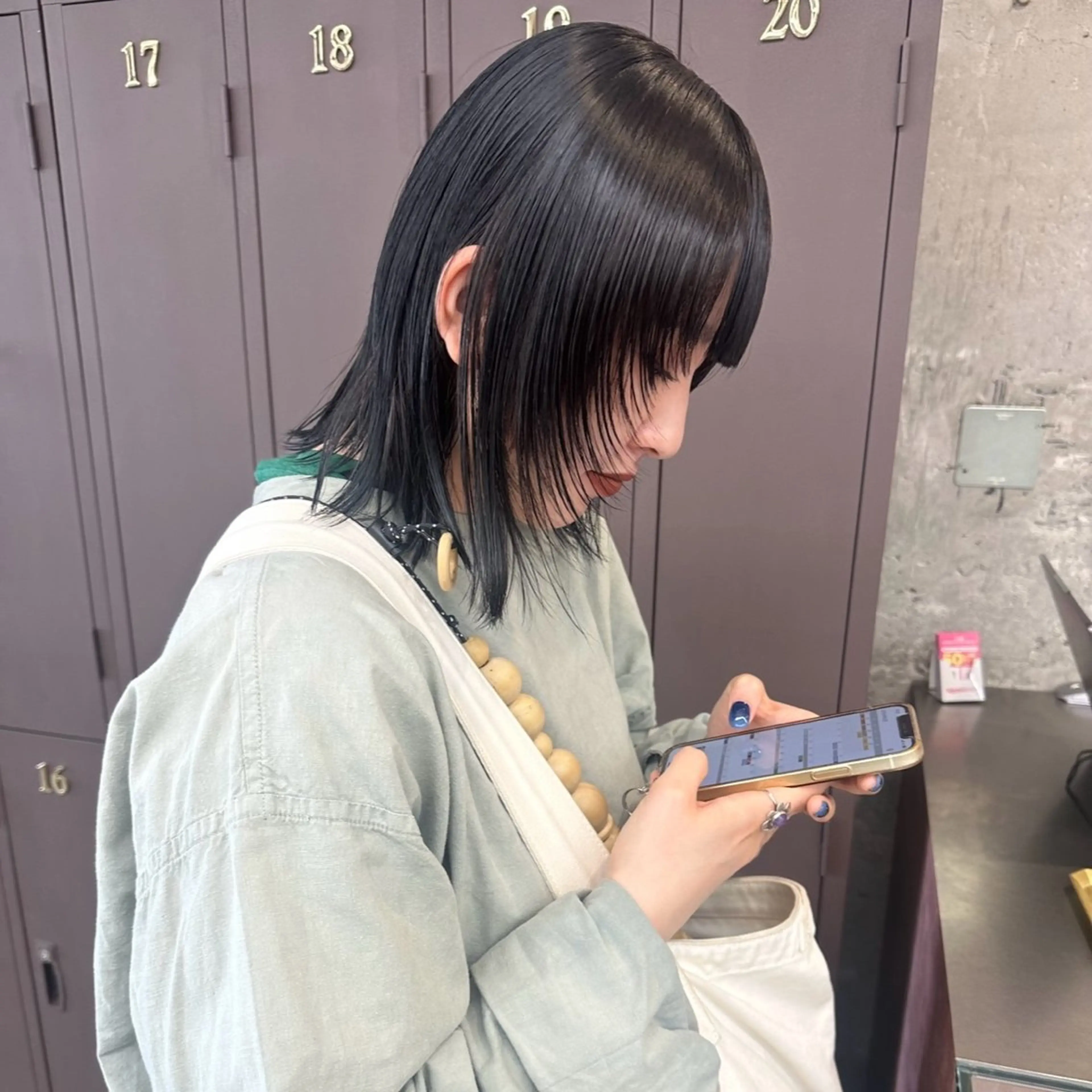 ミディアム カラー myu 🐈⬛のヘアスタイル