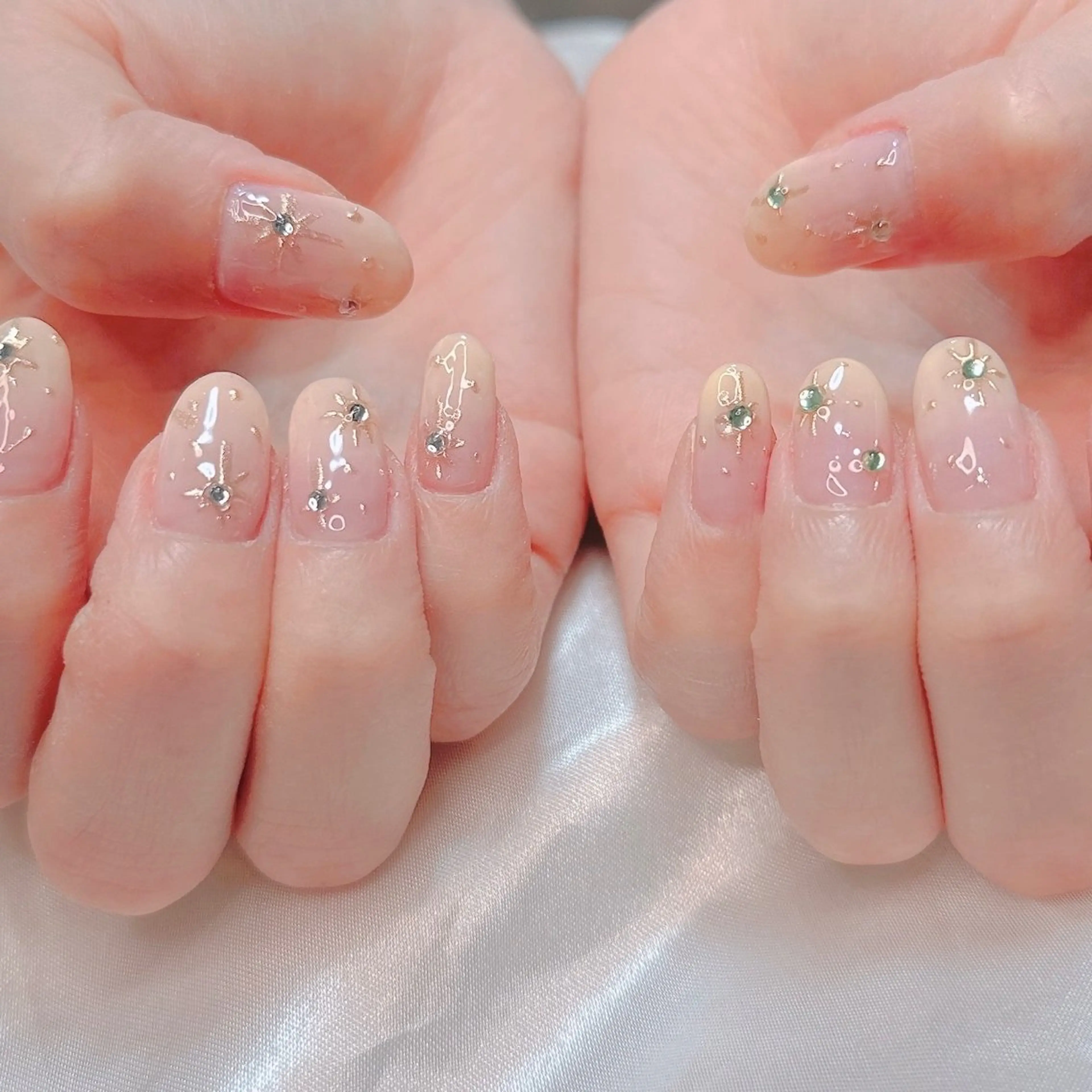 ネイル ハンドネイル フットネイル AKARI nail💅のネイルデザイン
