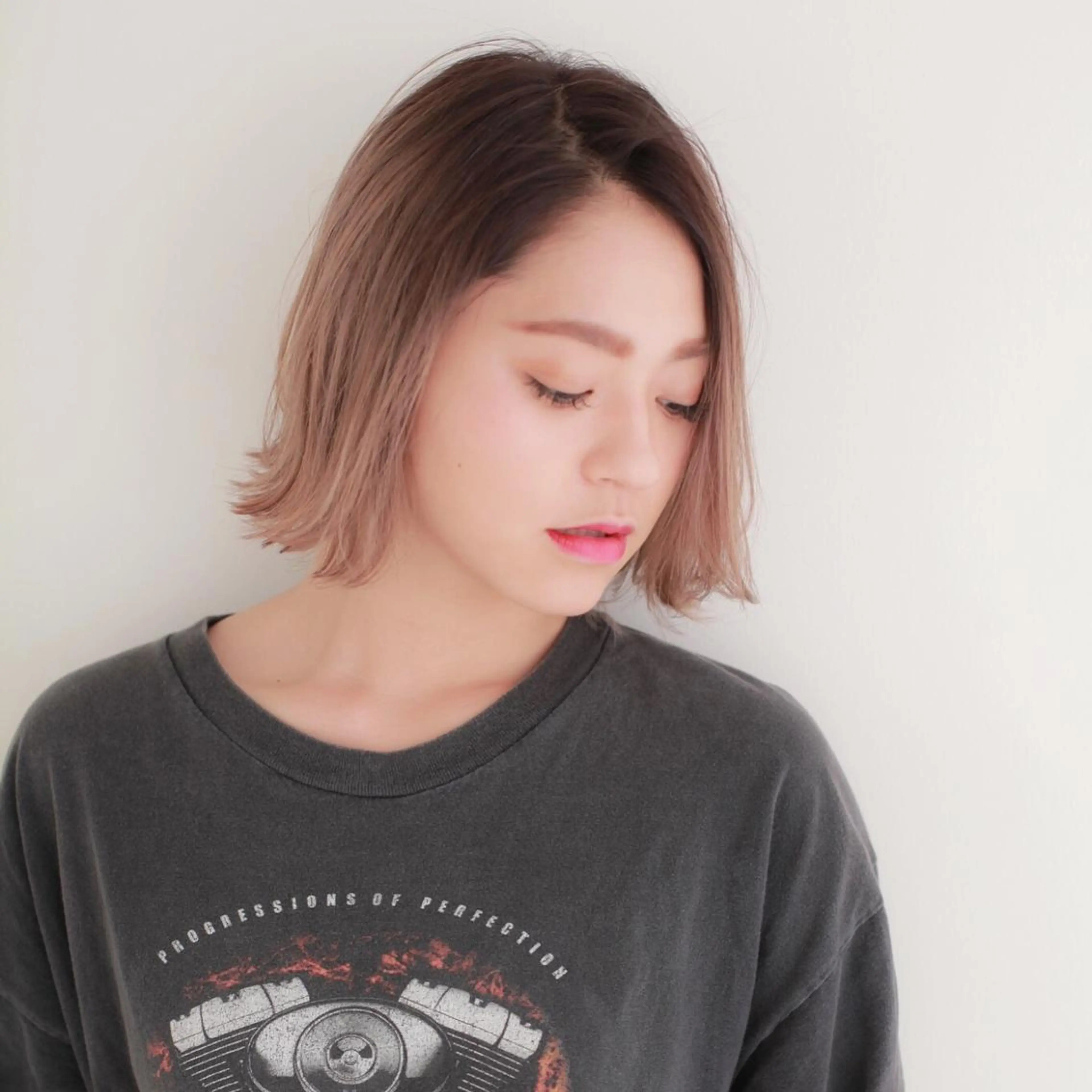 ショート 岸川 恭子のヘアスタイル