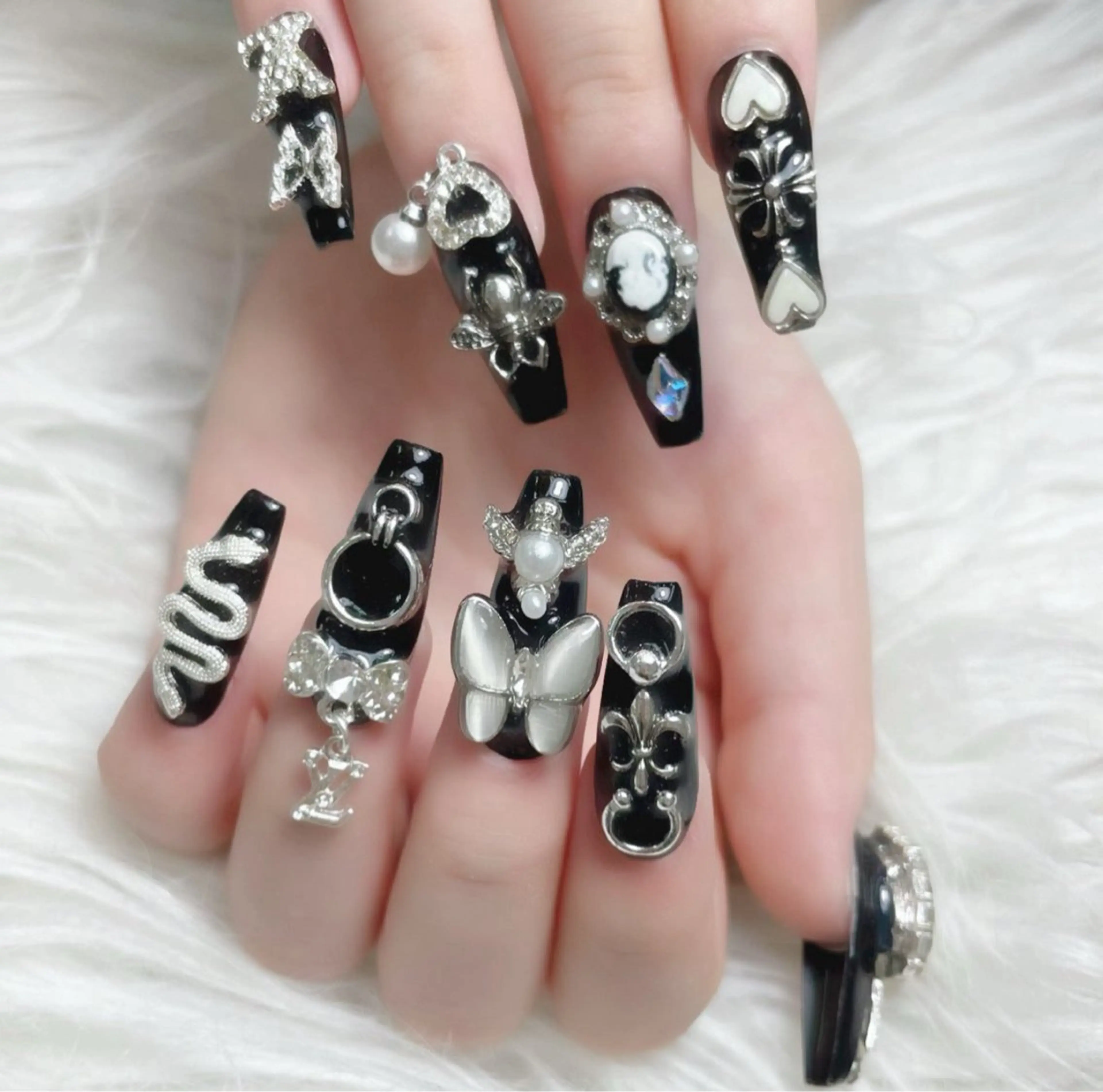 🎀10本アート+パーツ/ストーン付け放題（全店1000種パーツ無制限）写真持ち🉑¥12000@自爪ネイルの写真