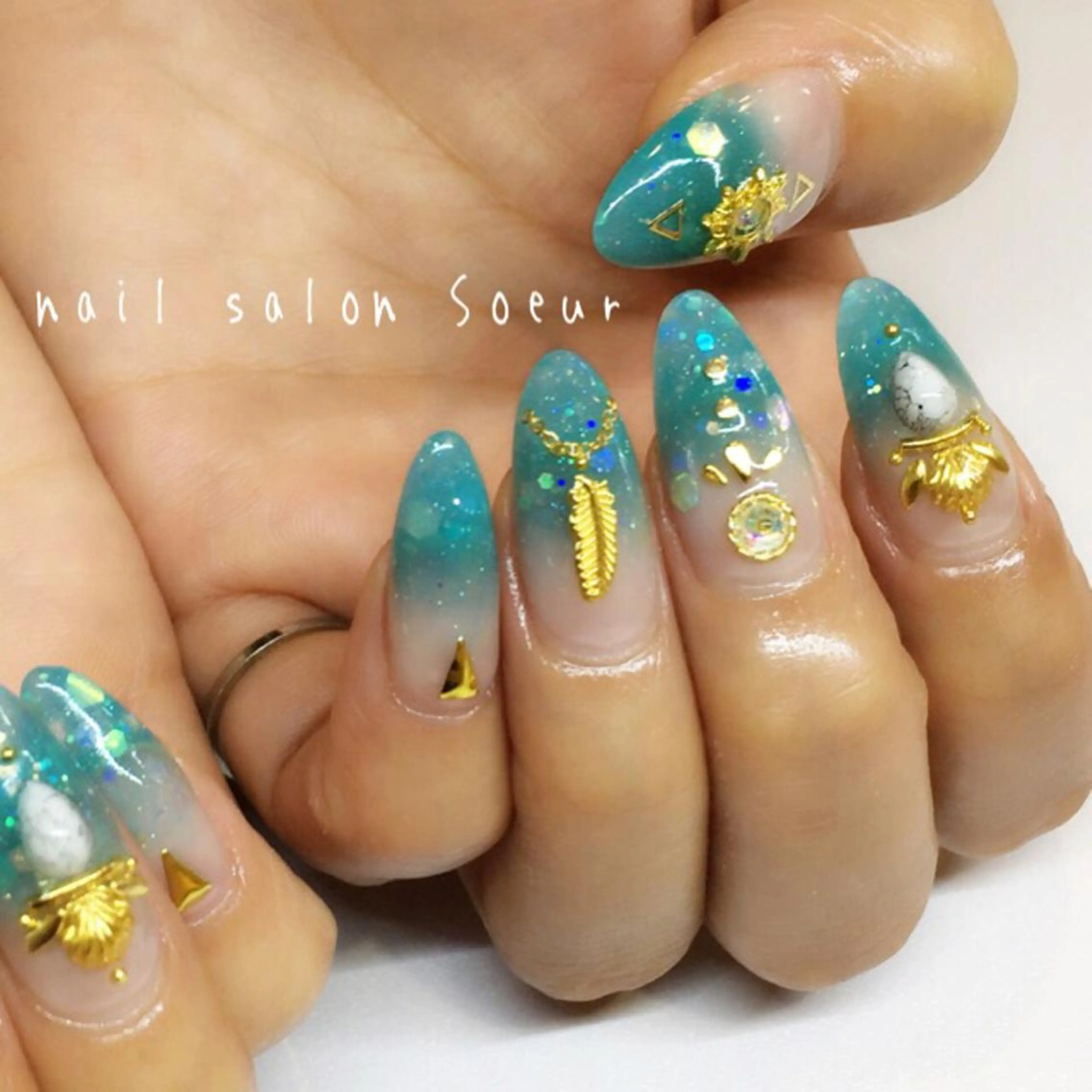 ネイル ブルー ラメ(グリッター) ラメグラデーション スカルプネイル ハンドネイル nail salon Soeurのネイルデザイン