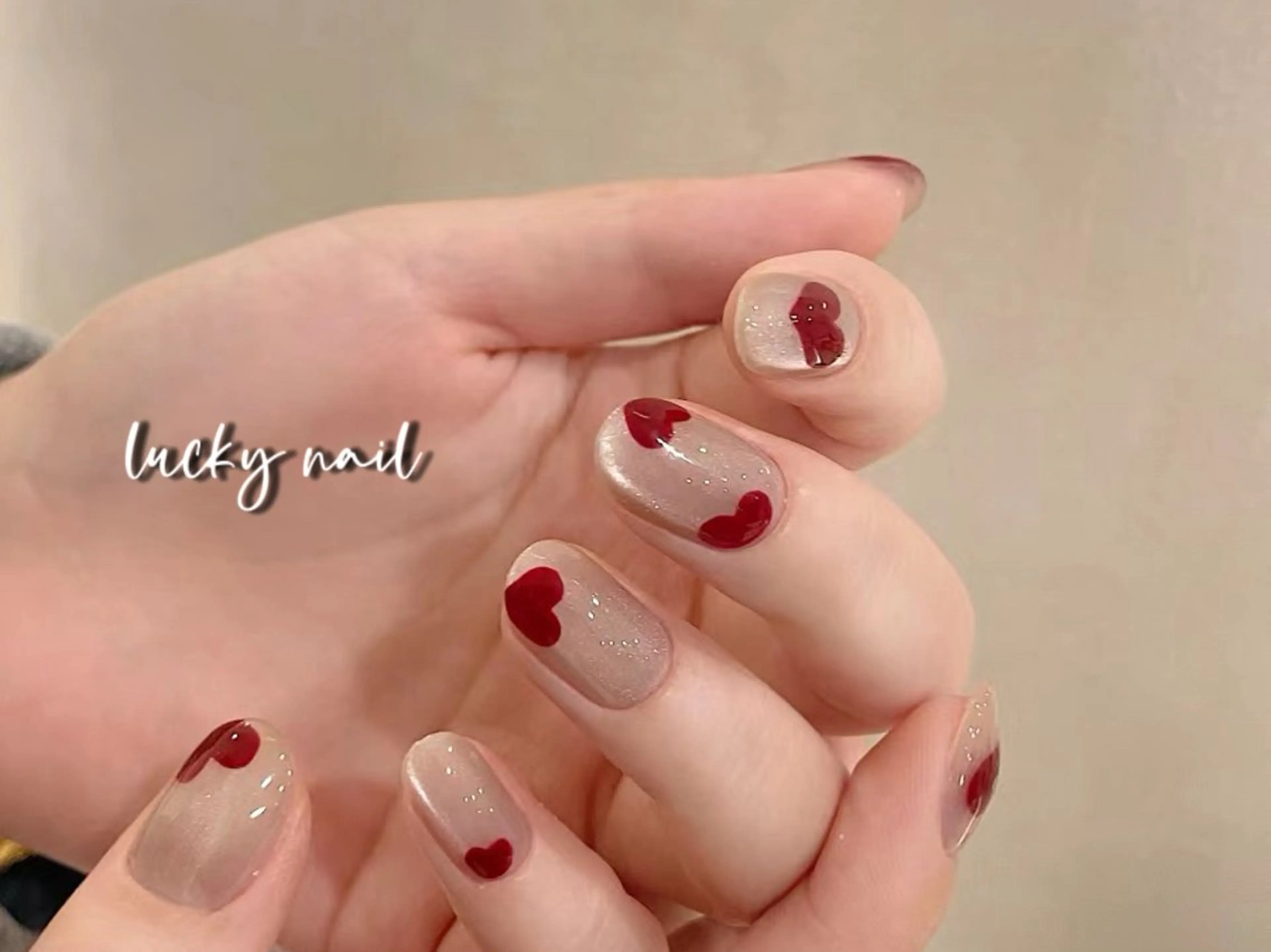 ネイル アートネイル チークネイル 長さ出し フットネイル ジェルネイル ラッキーネイルサロン西川口東口店所属・山田 由奈のネイルデザイン