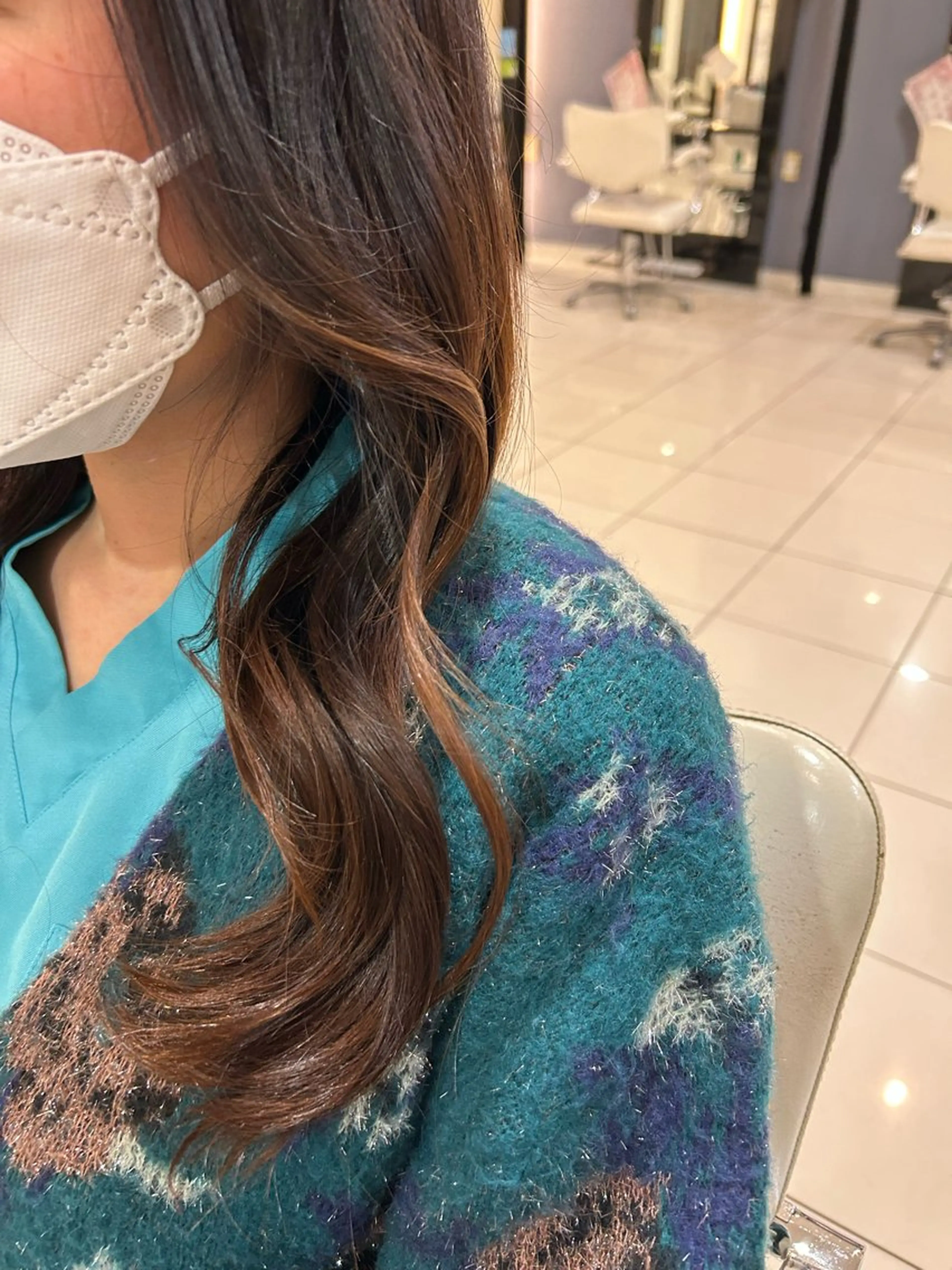 セミロング くびれヘア 顔周りカット ma'amZee(マアムジー)明大前所属・やまもと なつみのヘアスタイル