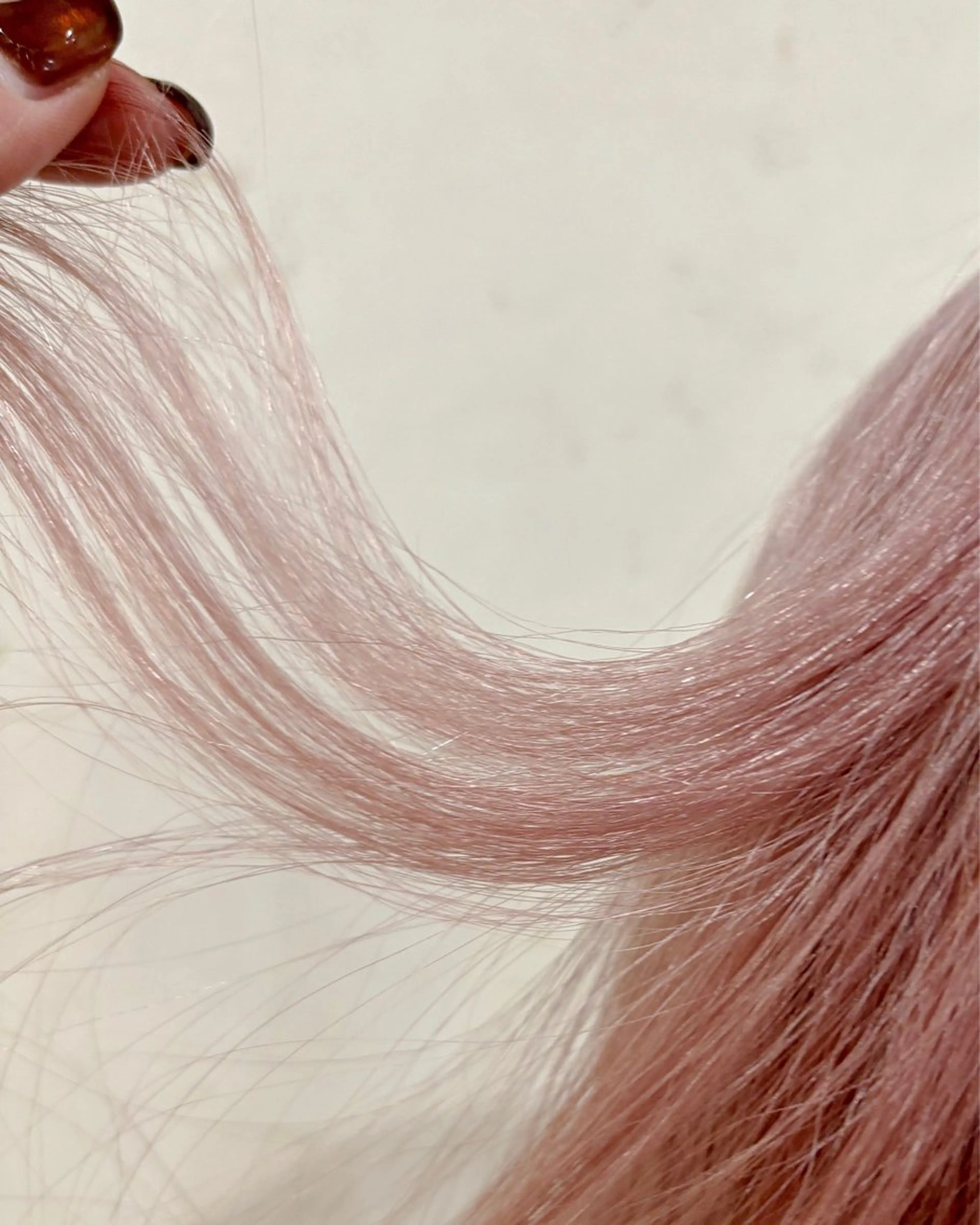 カラー ブリーチ ピンクカラー 林　蓮／レイヤー /透明感カラーのヘアスタイル