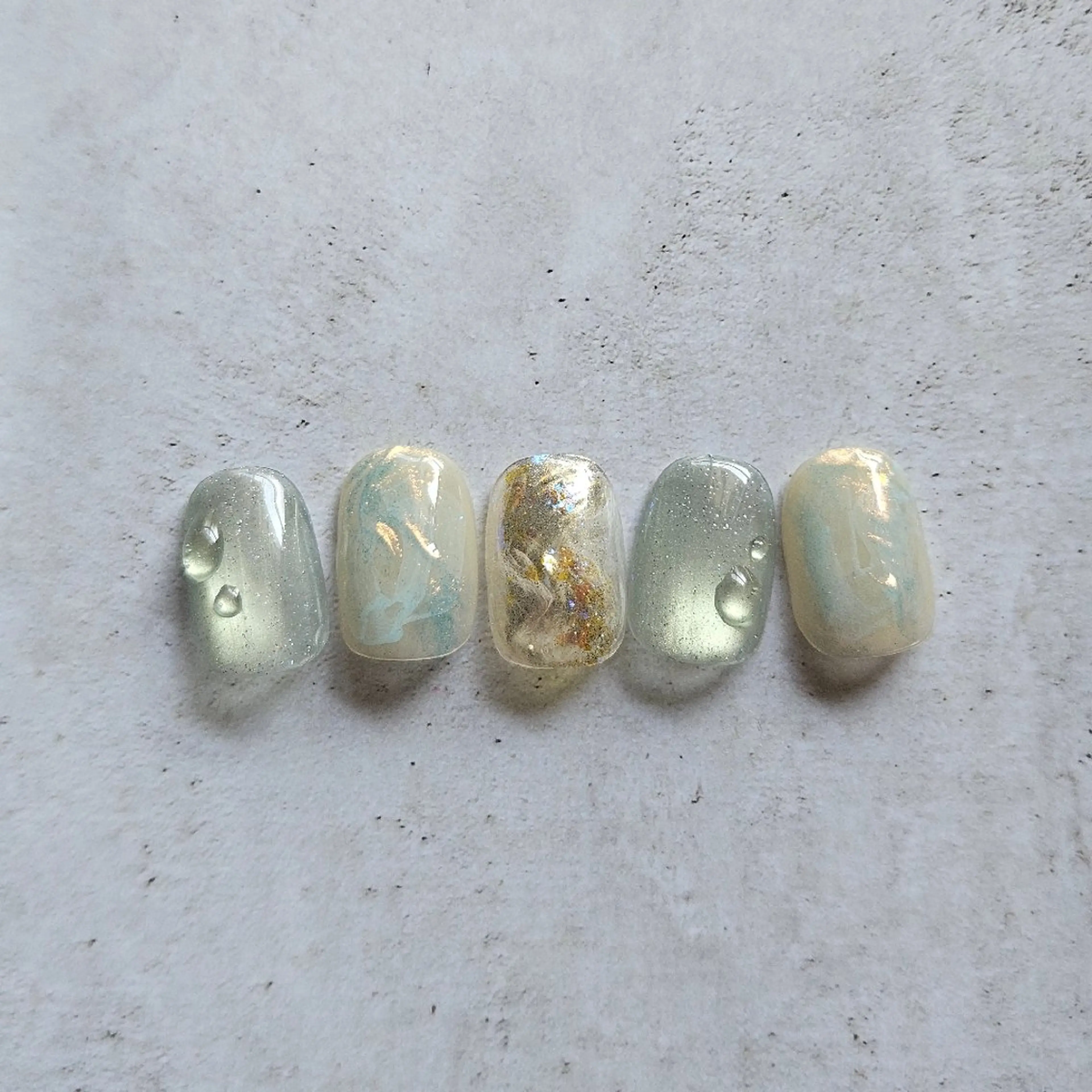 ネイル マグネットネイル 春ネイル ハンドネイル Nailsalon manoのネイルデザイン