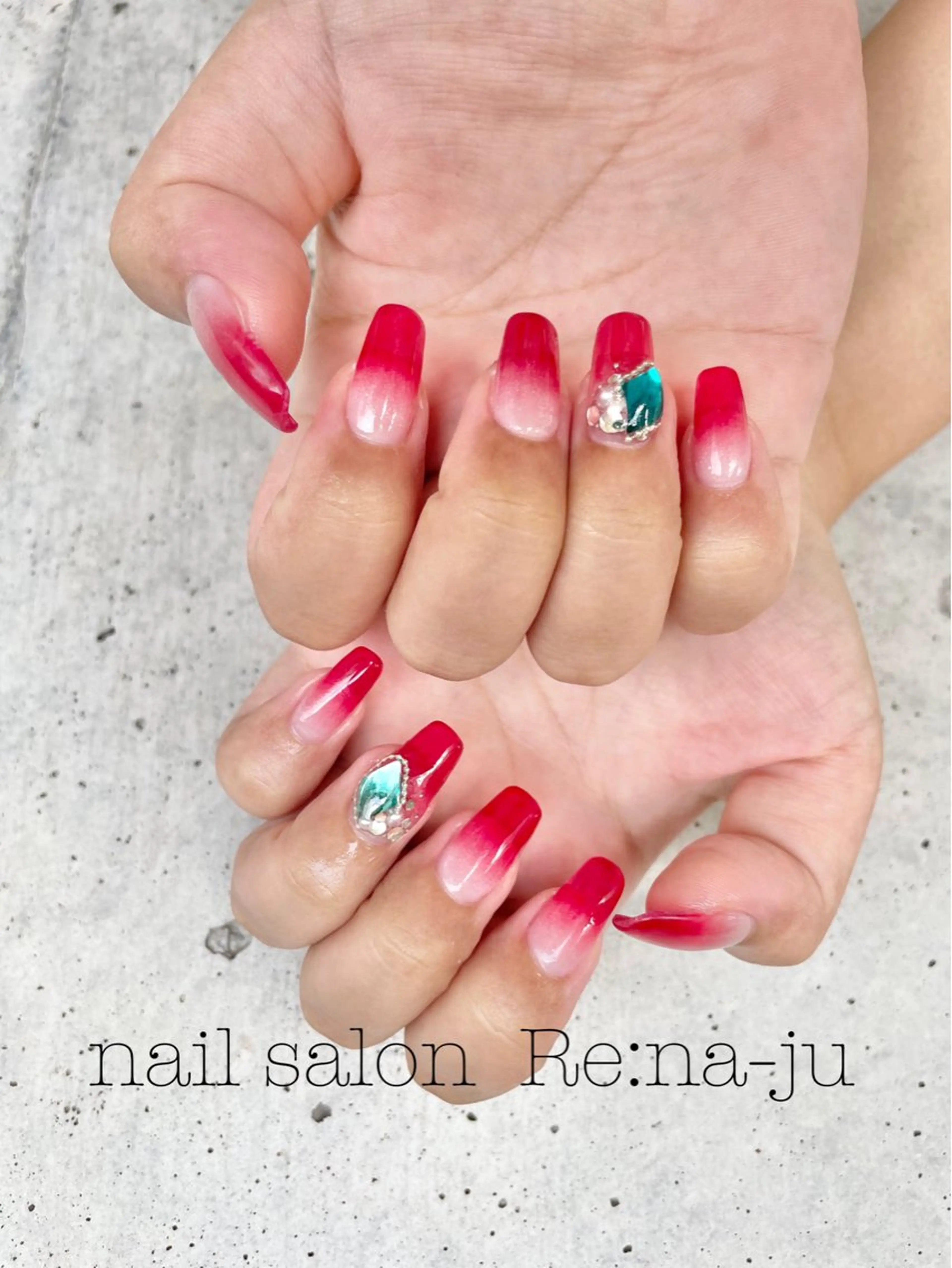 ネイル 持ち込み Rena-ju キャサディのネイルデザイン