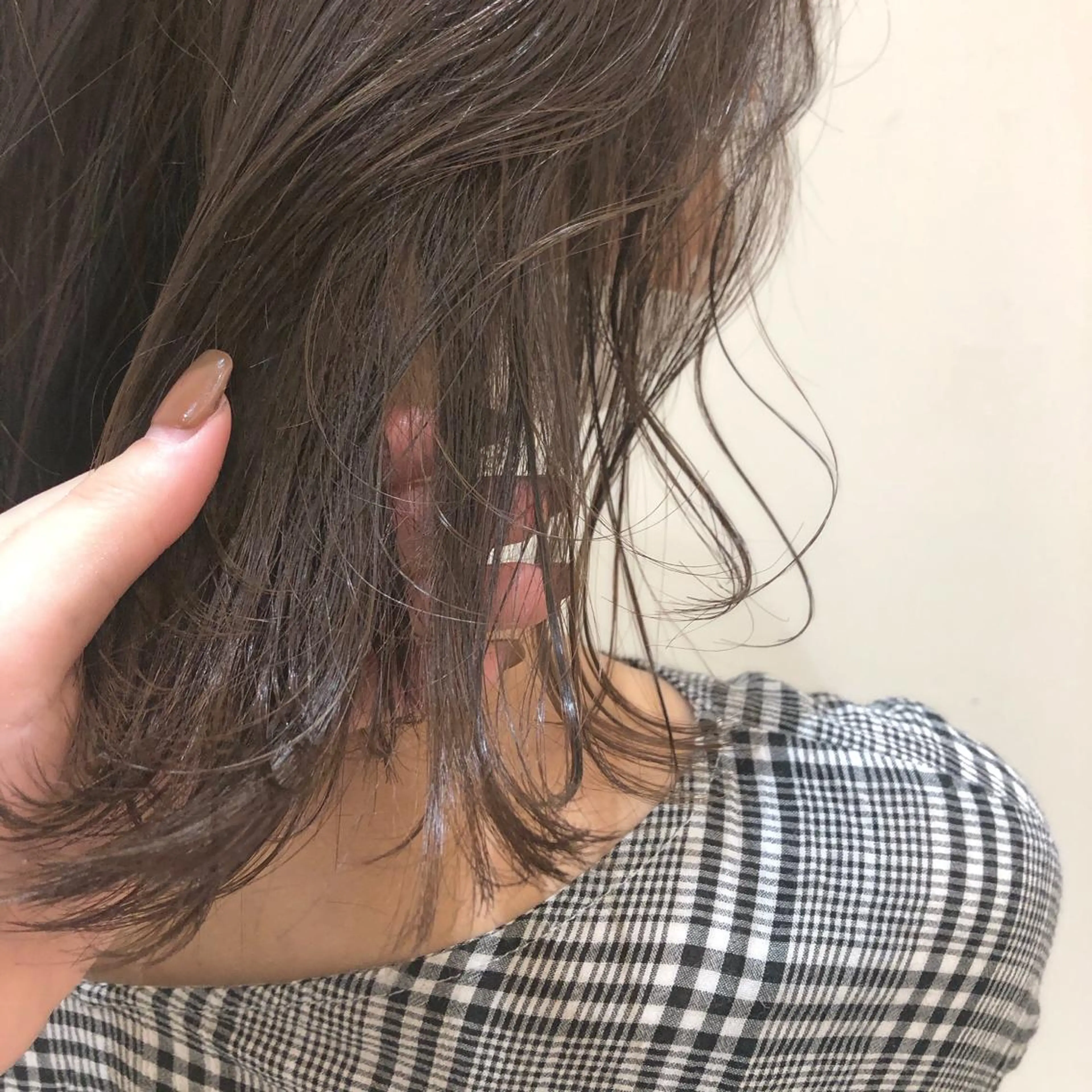 セミロング 銀座／レイヤーカット 🤍内野すみれのヘアスタイル