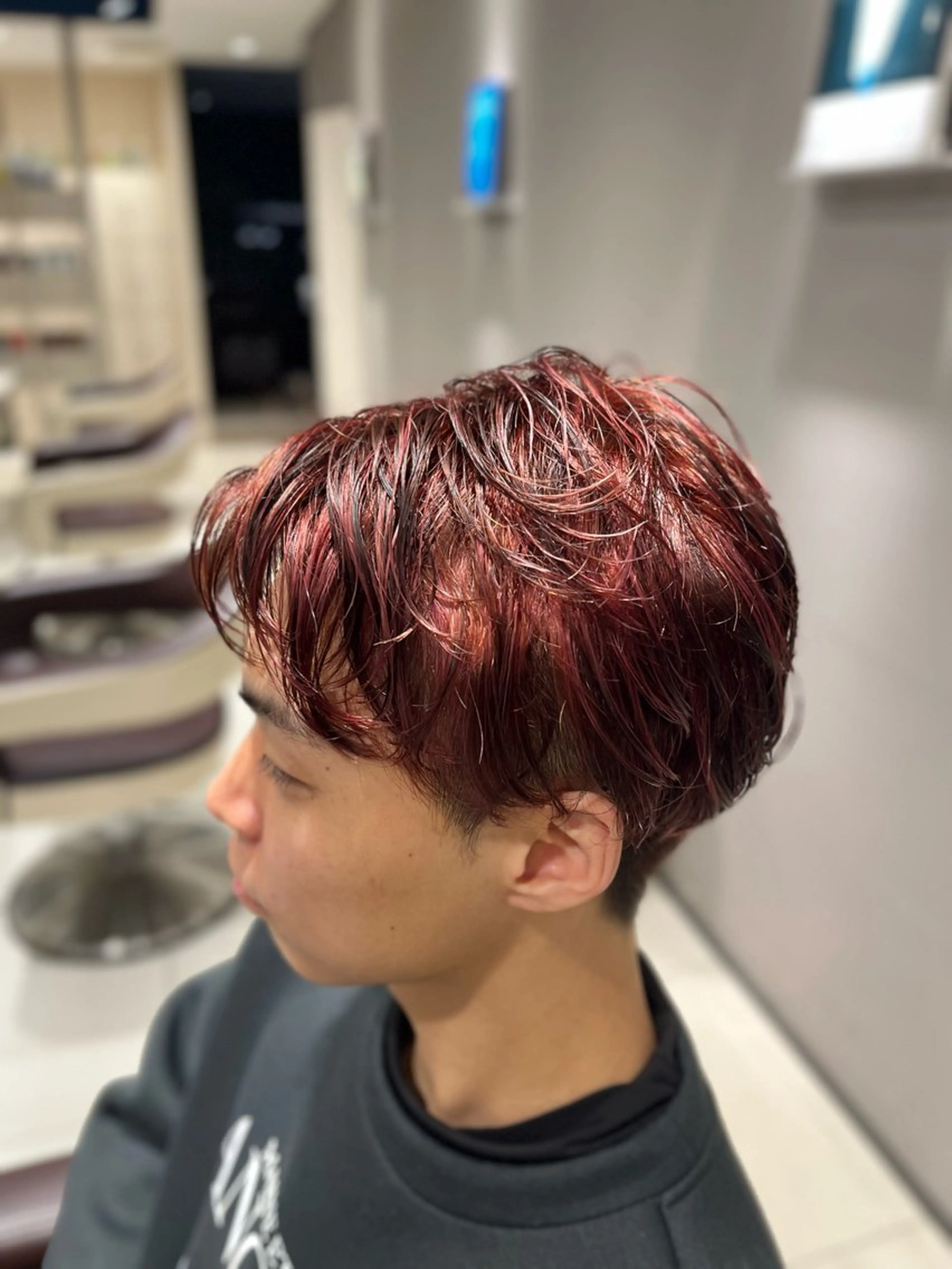 ショート カラー メンズ メンズブリーチ ベージュカラー ブリーチ ピンクカラー ピンクベージュ ヘアカラー 🍀カット／カラー/ パーマ🍀Earthのヘアスタイル