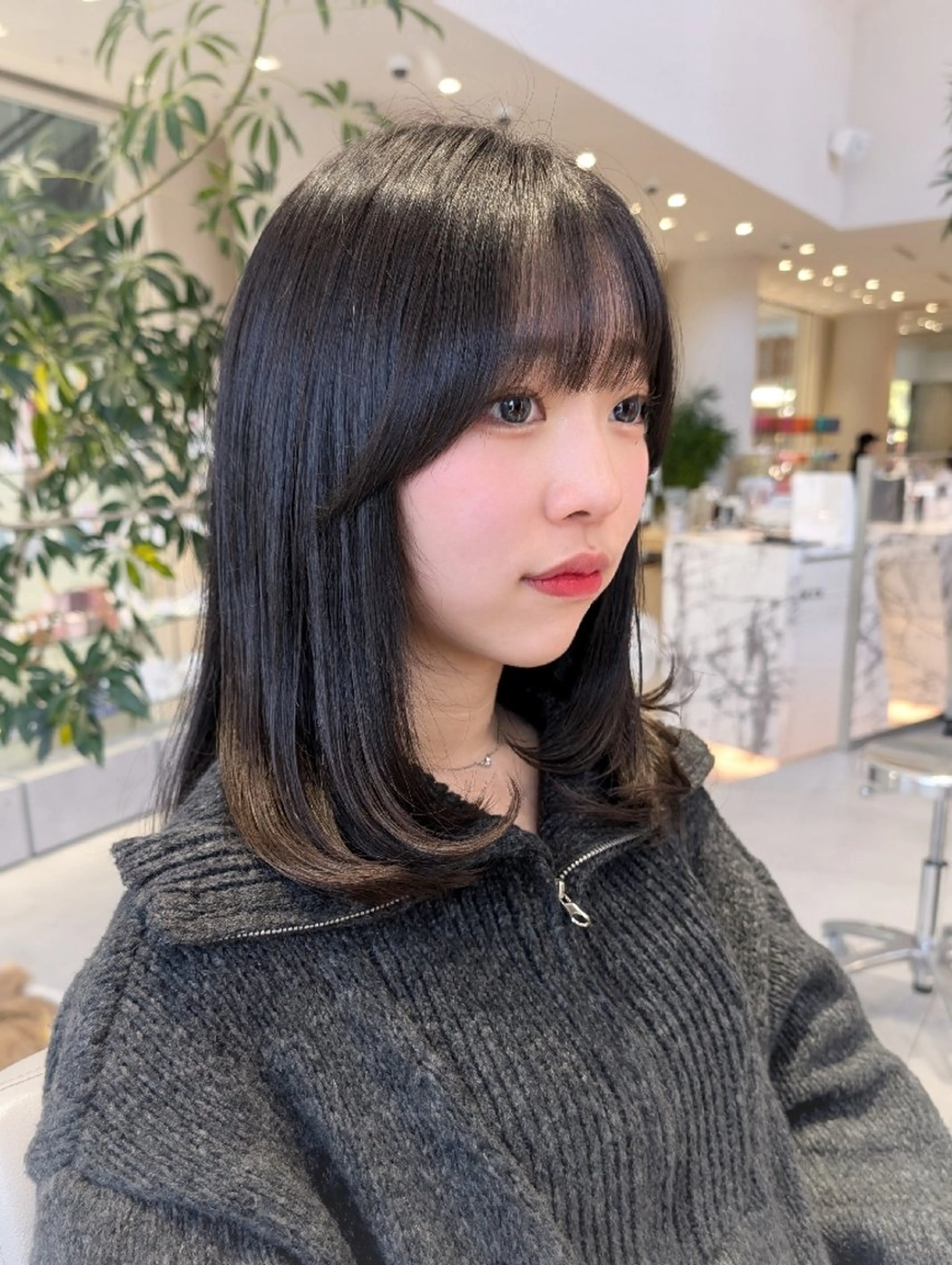 ミディアム ヘアカラー 🫧暖色愛され透明感 🍒カラー千優のヘアスタイル