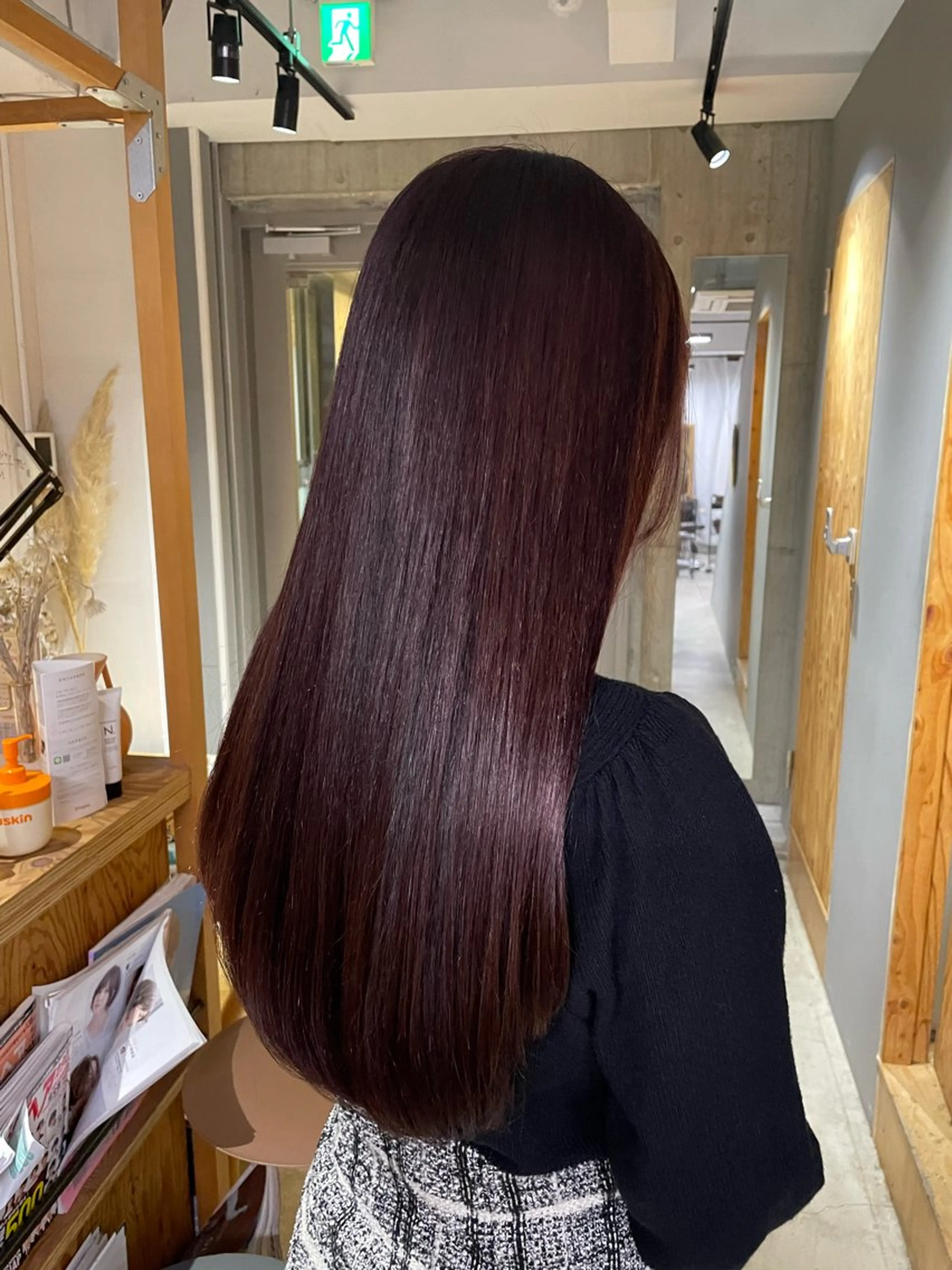 ロング カラー レッドカラー カット ヘアカラー トリートメント noa ☪︎のヘアスタイル