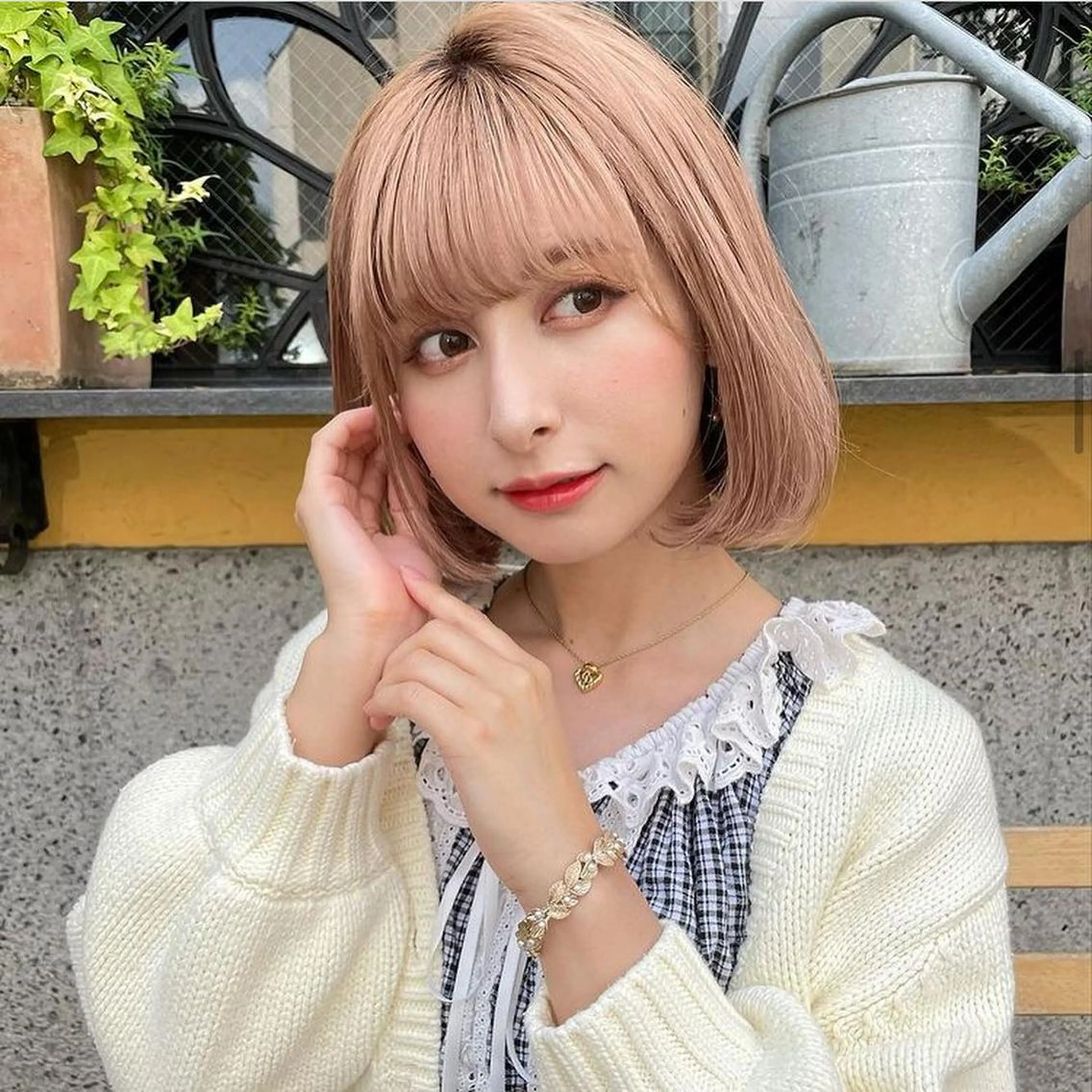 ミディアム カラー ヘアアレンジ ベージュカラー ハイライトカラー ラベンダーカラー ミルクティーベージュ ボブ 韓国/髪質改善💘 櫻井かれんのヘアスタイル