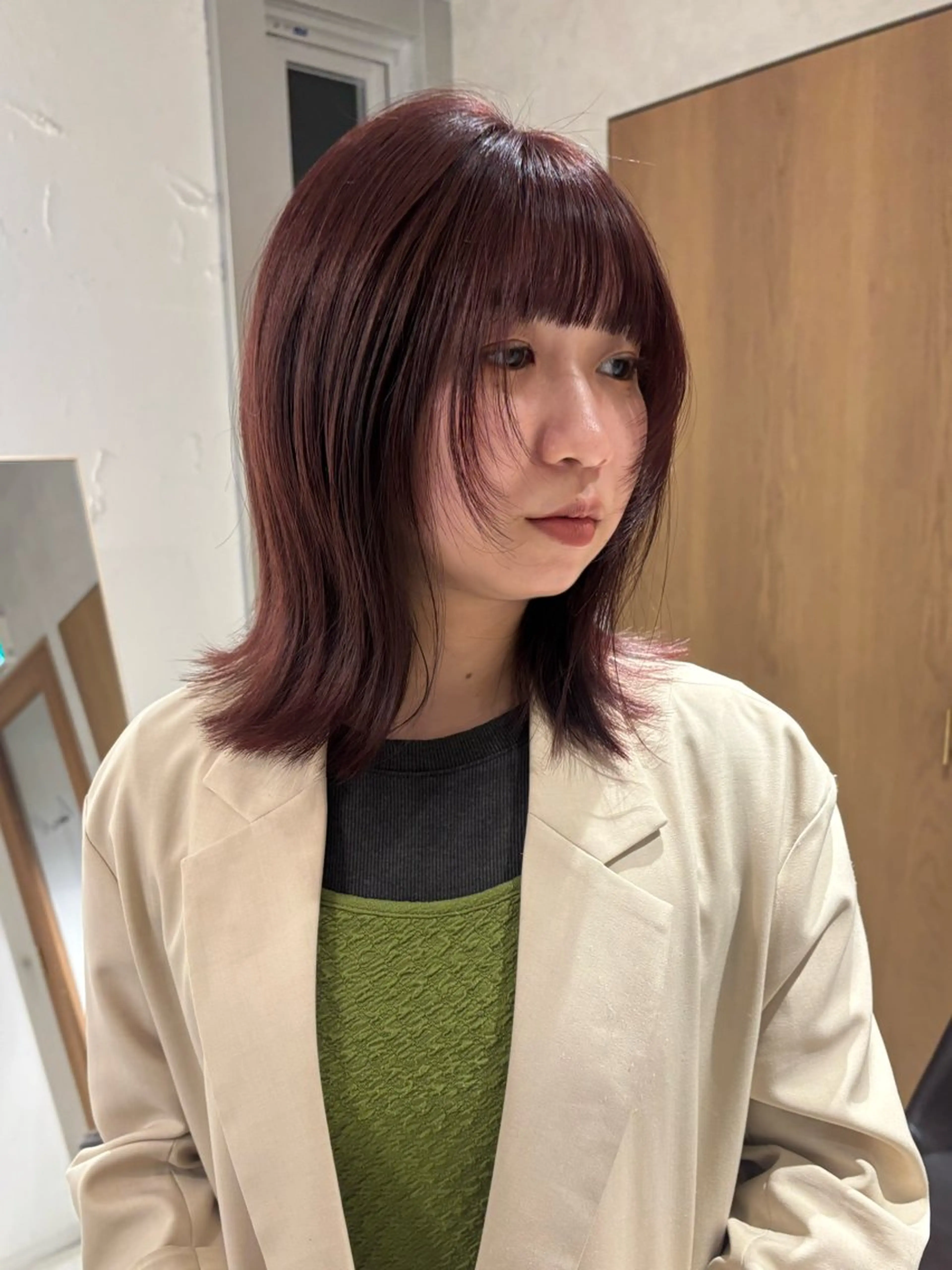 ミディアム カラー カット ヘアカラー トリートメント mei｜顔まわり ×透明感カラーのヘアスタイル