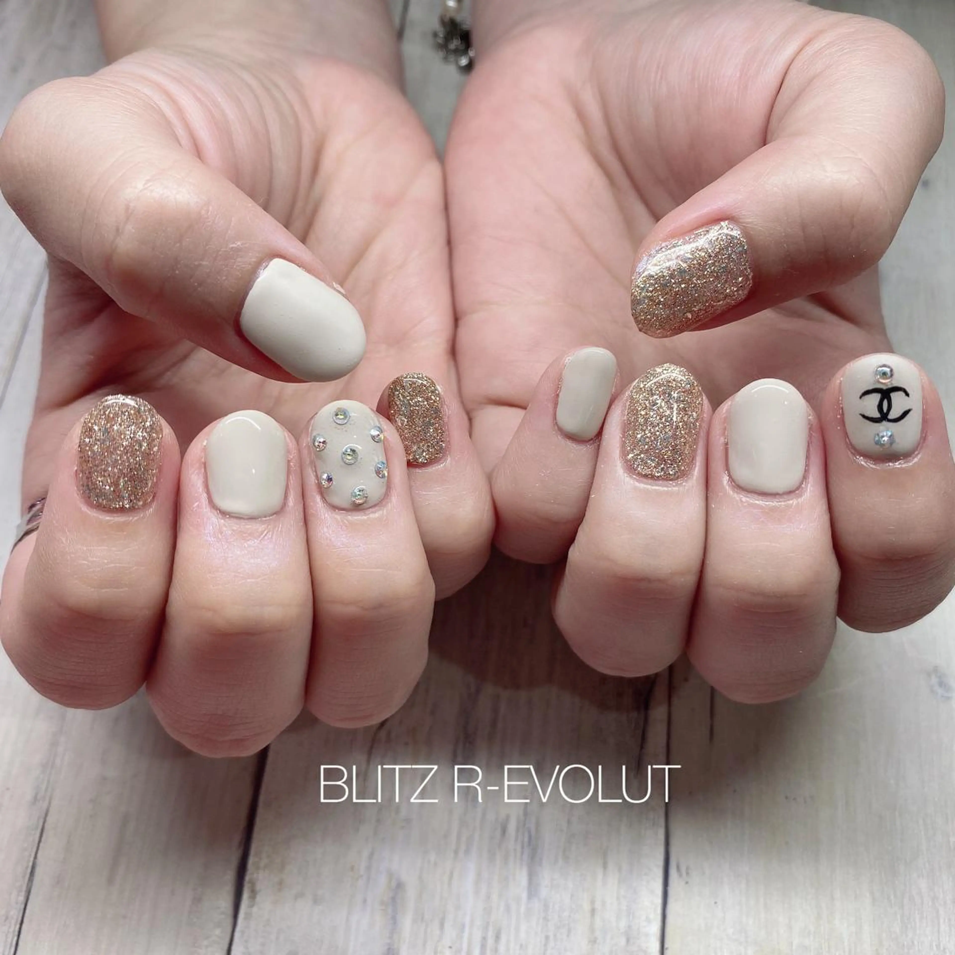 ネイル ☁️BLITZ 🎀笠原雪音🎀のネイルデザイン