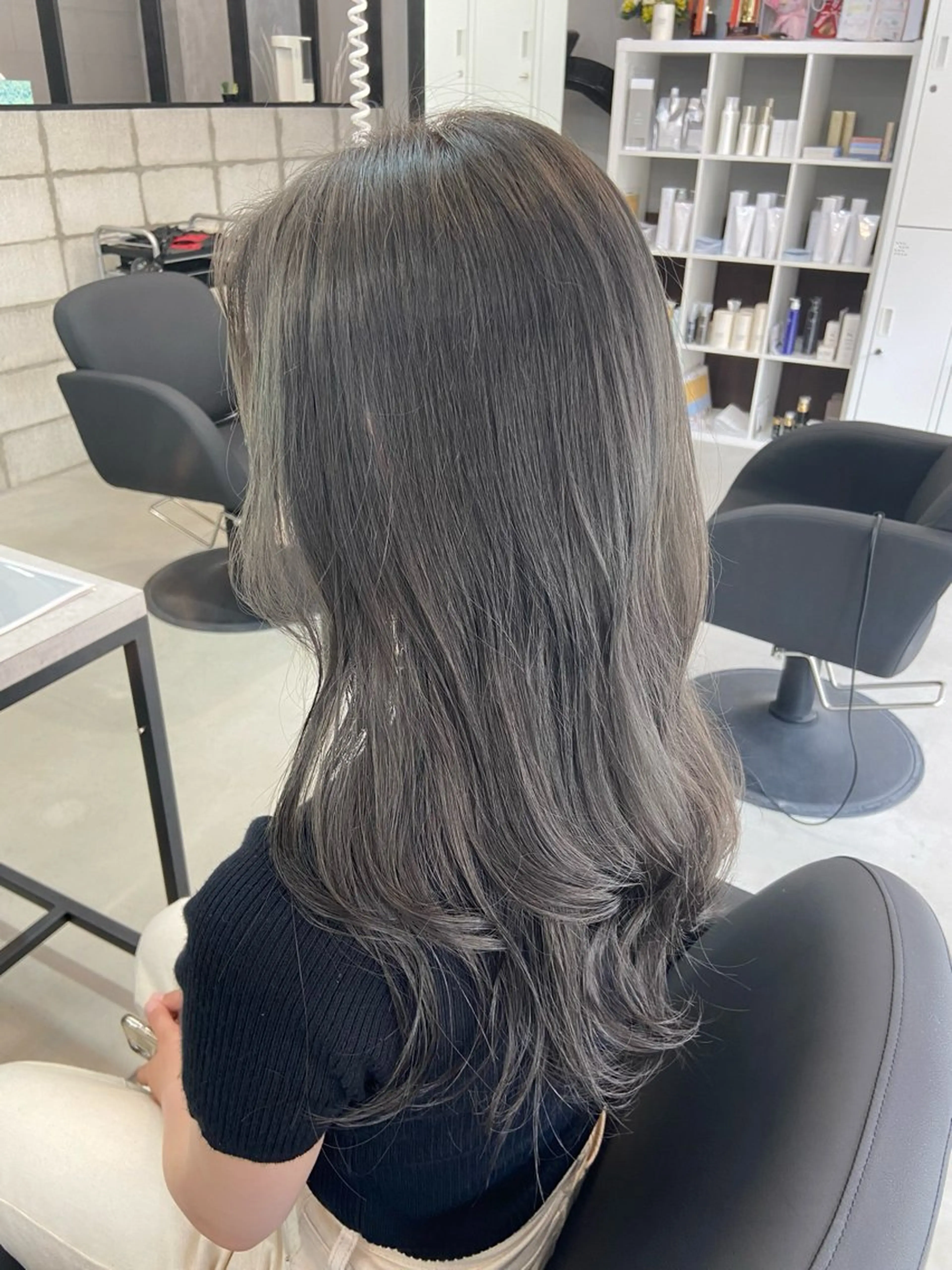 ロング カラー ブリーチ グレージュ カット ヘアカラー トリートメント 韓国風愛されヘア 🇰🇷RITO🎀のヘアスタイル