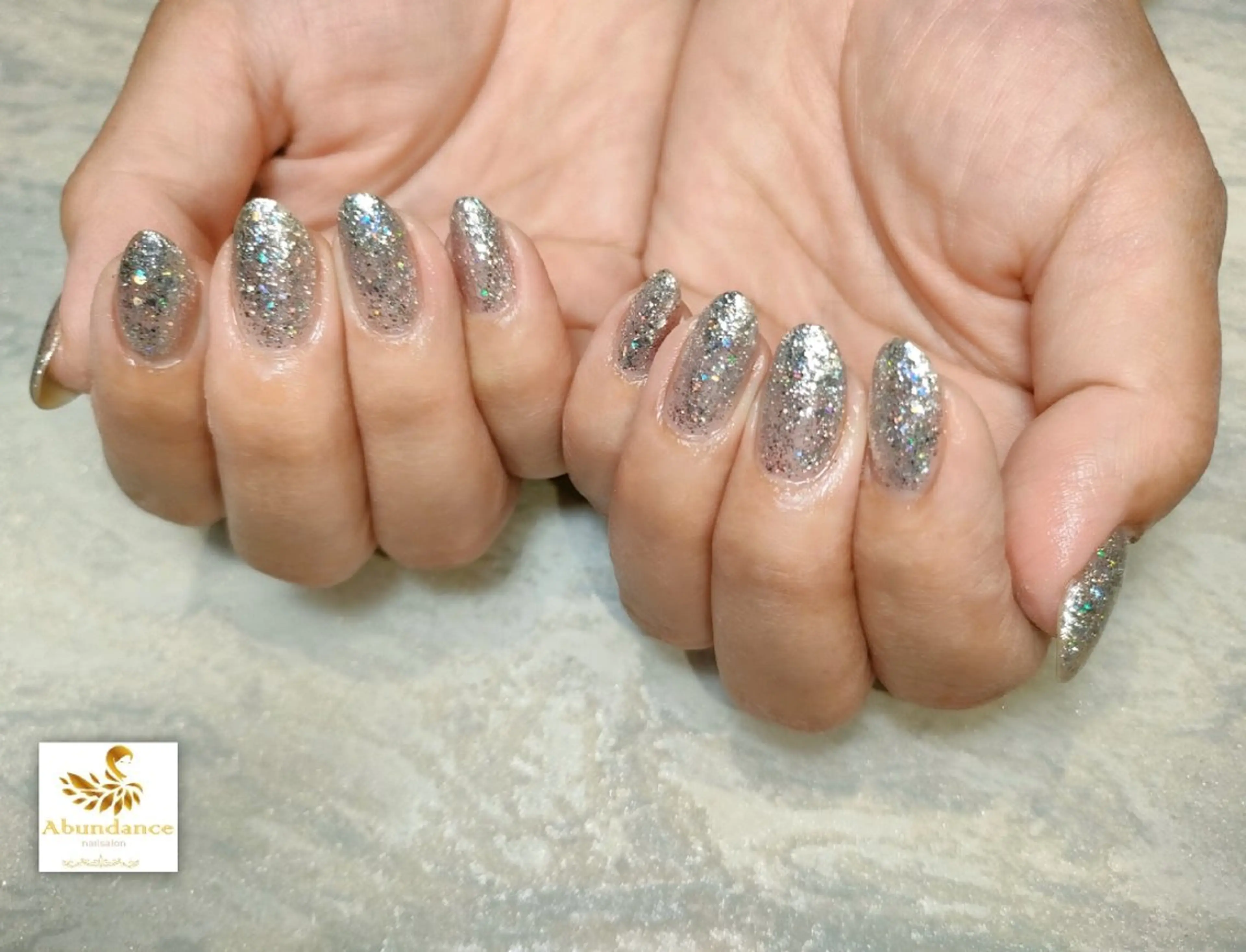 ネイル フラッシュネイル ラメ(グリッター) ハンドネイル 完全予約制個室サロン Abundancesのネイルデザイン