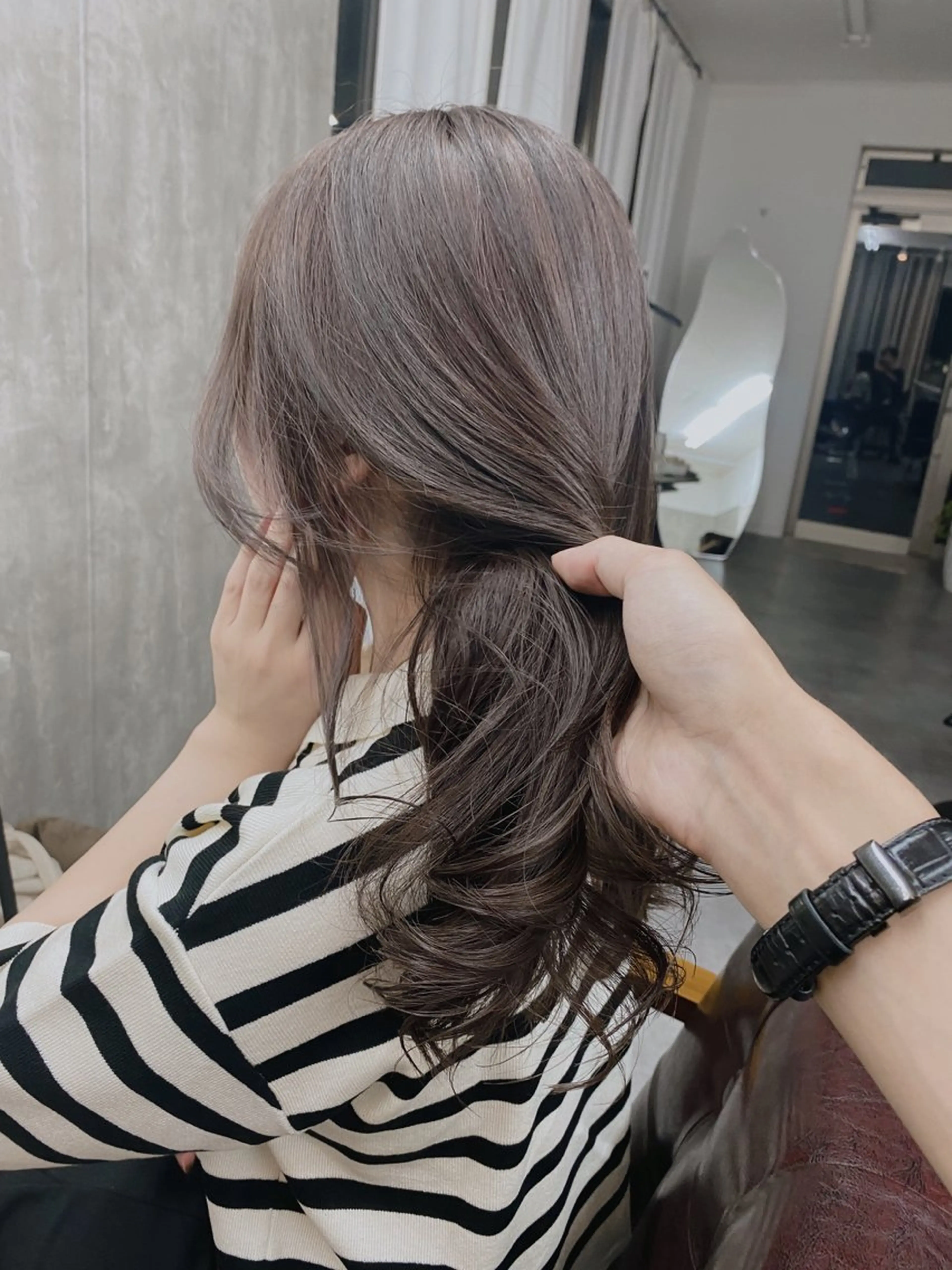 セミロング カラー 1席のみの 美容室IKKIのヘアスタイル
