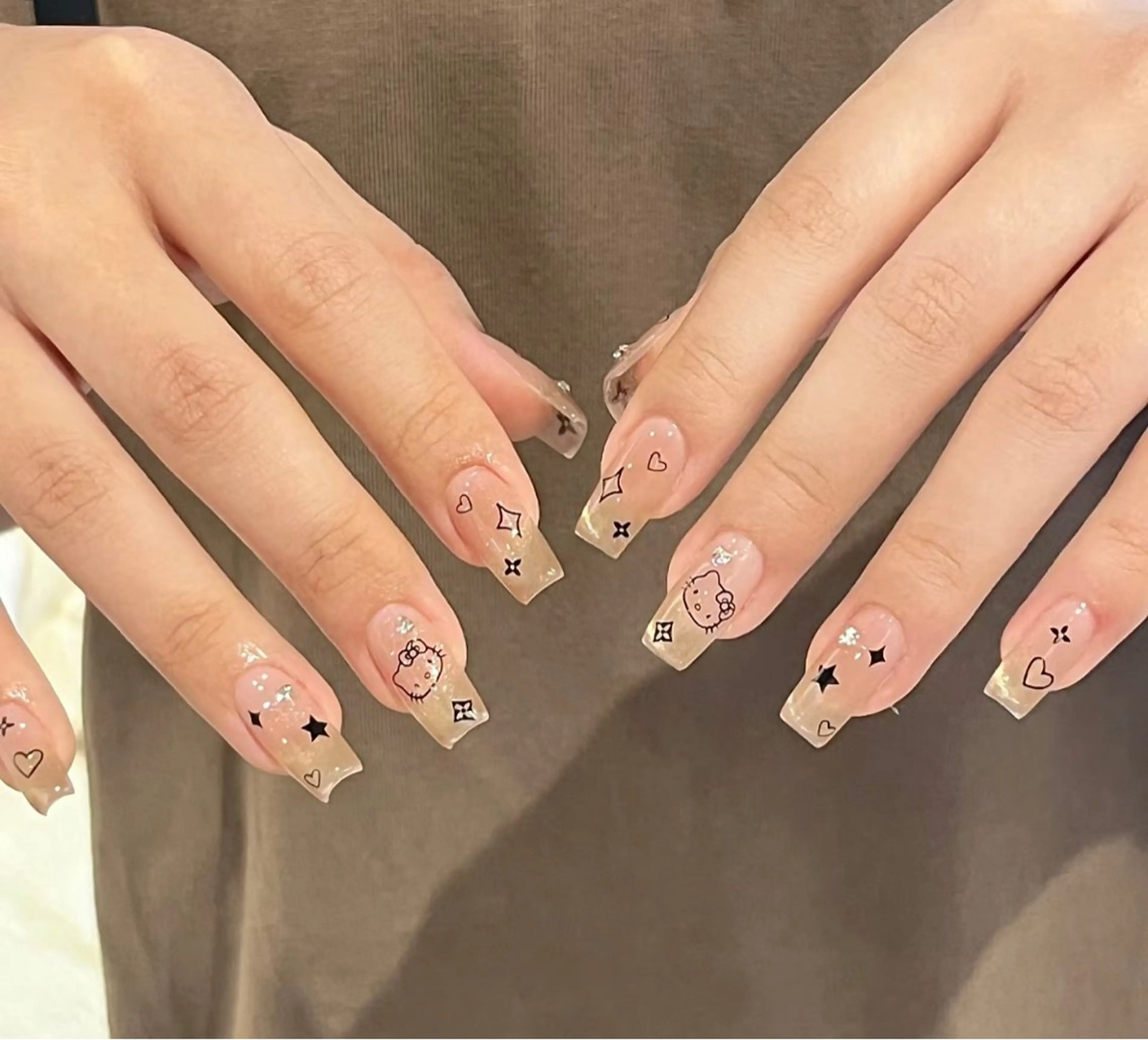 ネイル ハンドネイル ハンドケア 🍑 momo_nailのネイルデザイン
