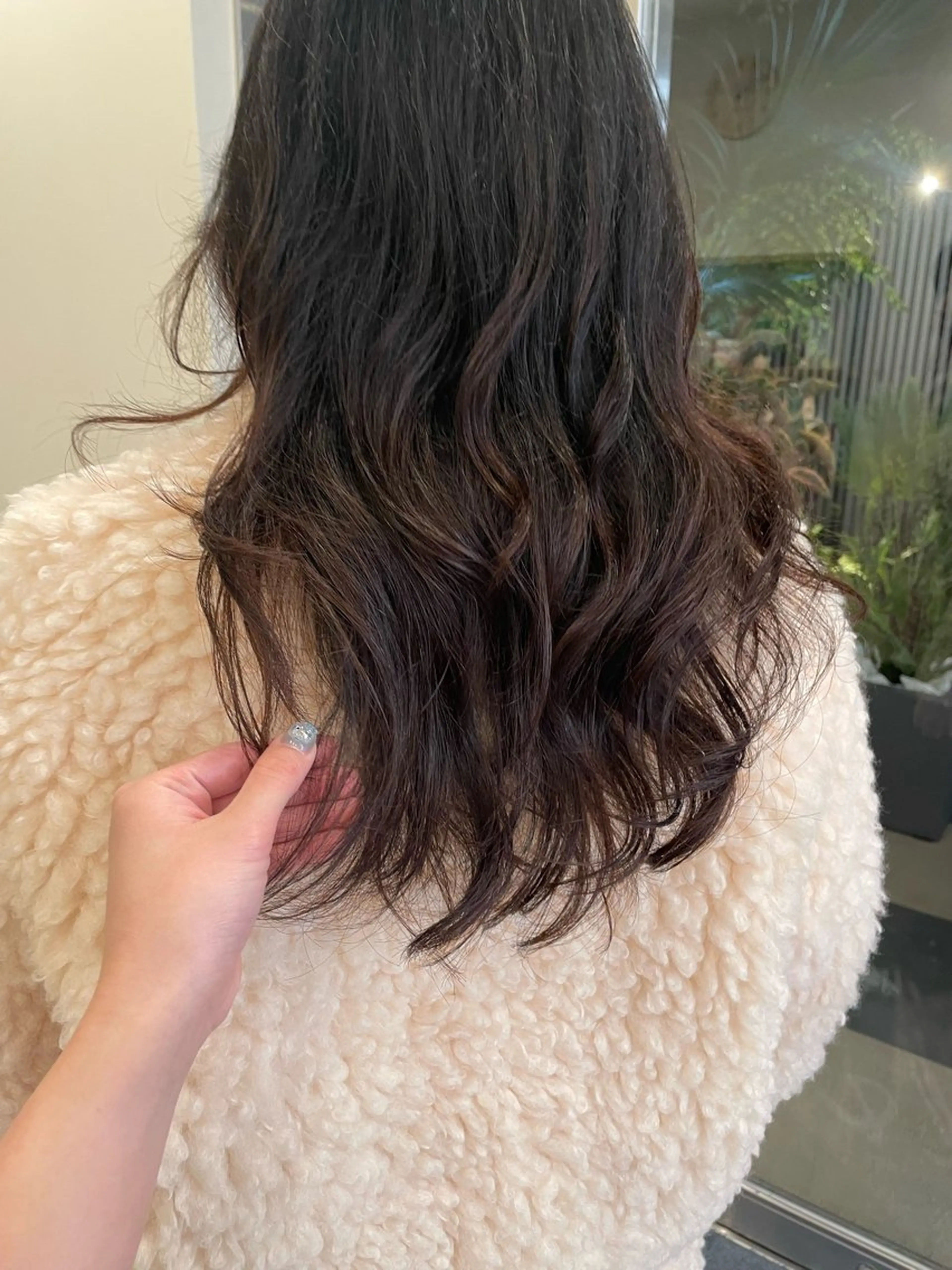 セミロング ブリーチカラー/ 細川はるかのヘアスタイル