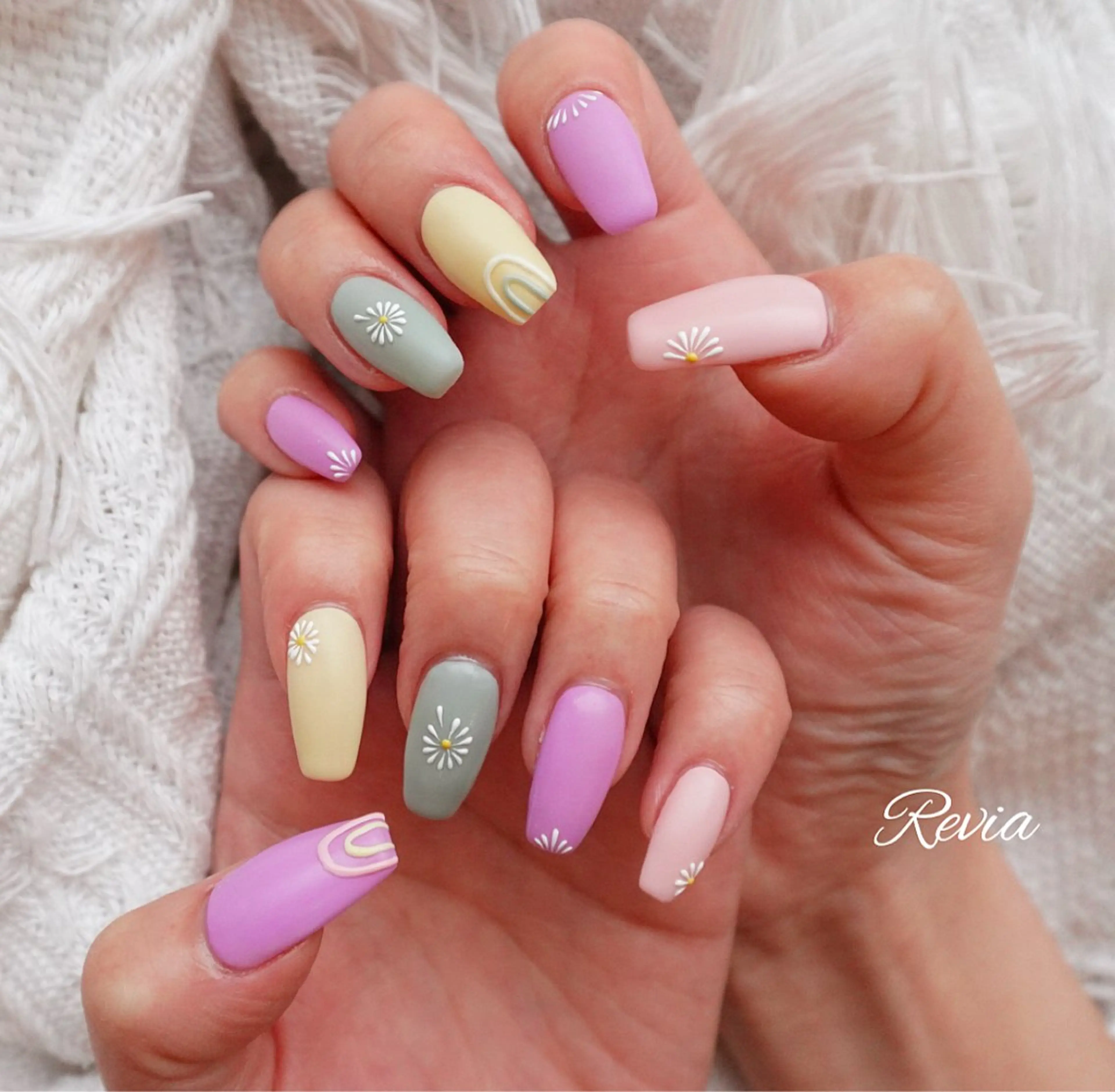 ネイル ハンドネイル revia所属・ERI Nailistのネイルデザイン