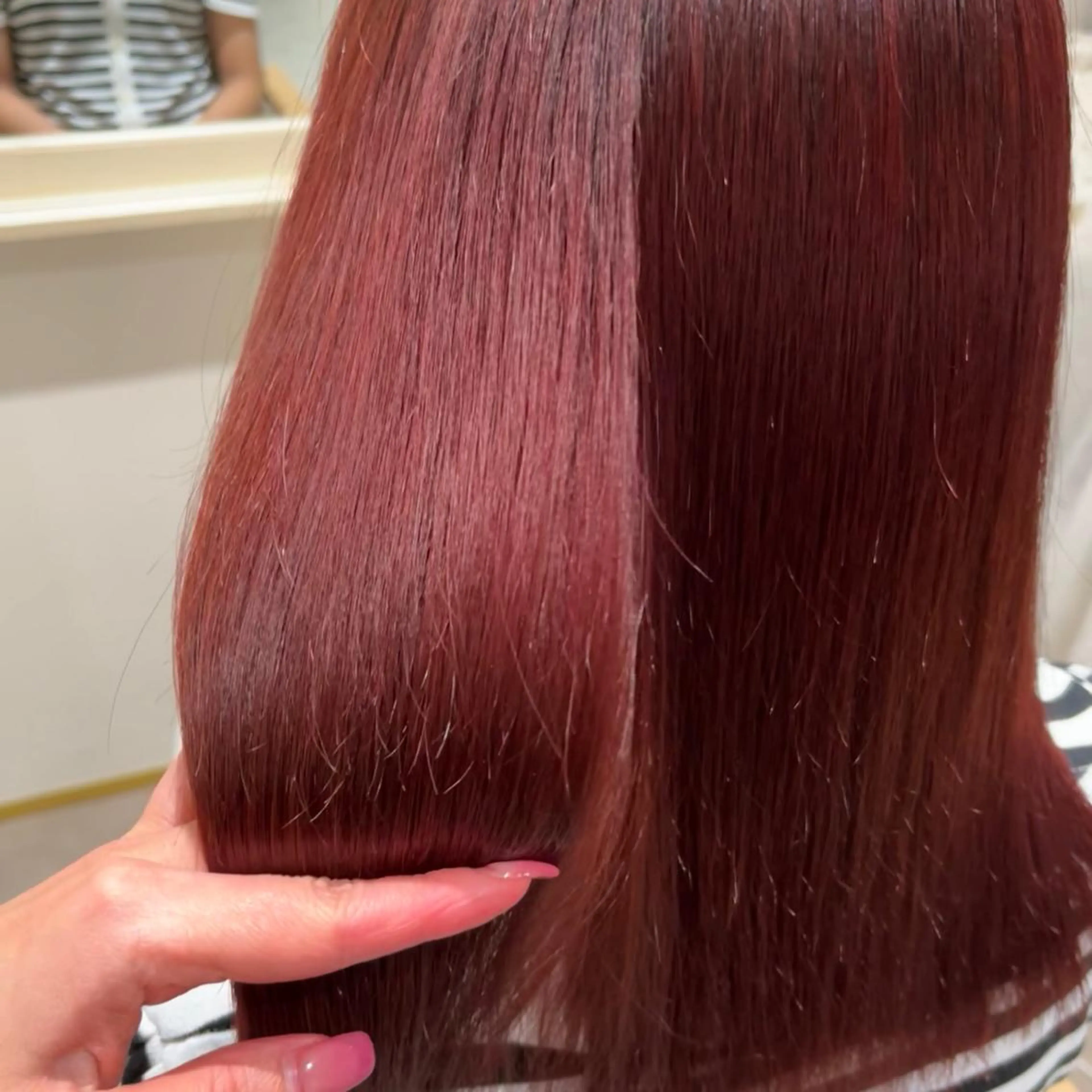 セミロング カラー MOE🐈‍⬛🎀 エクステ/ワンホンのヘアスタイル