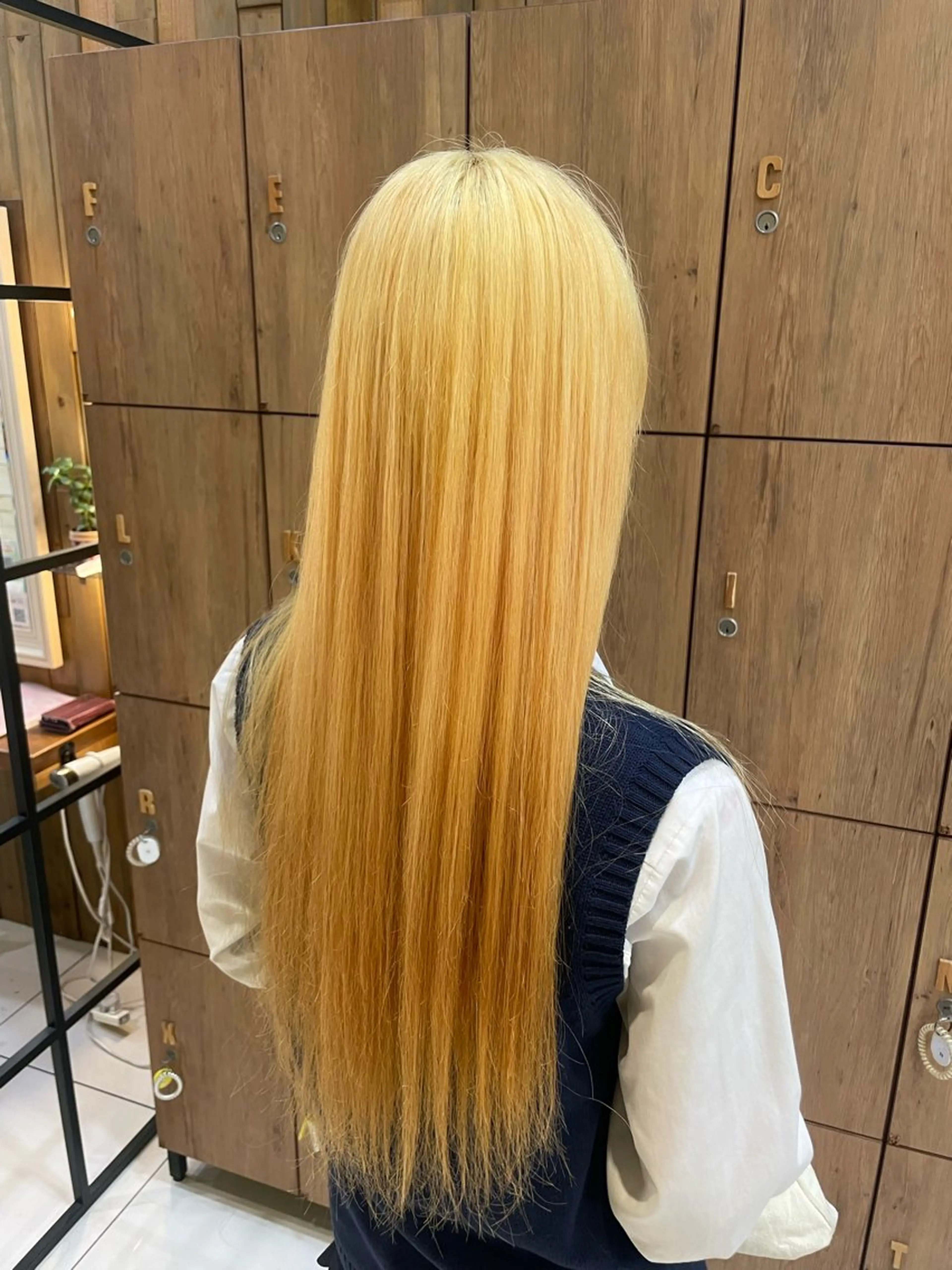 ロング 韓国カラー／エクステ 松戸梨杏のヘアスタイル