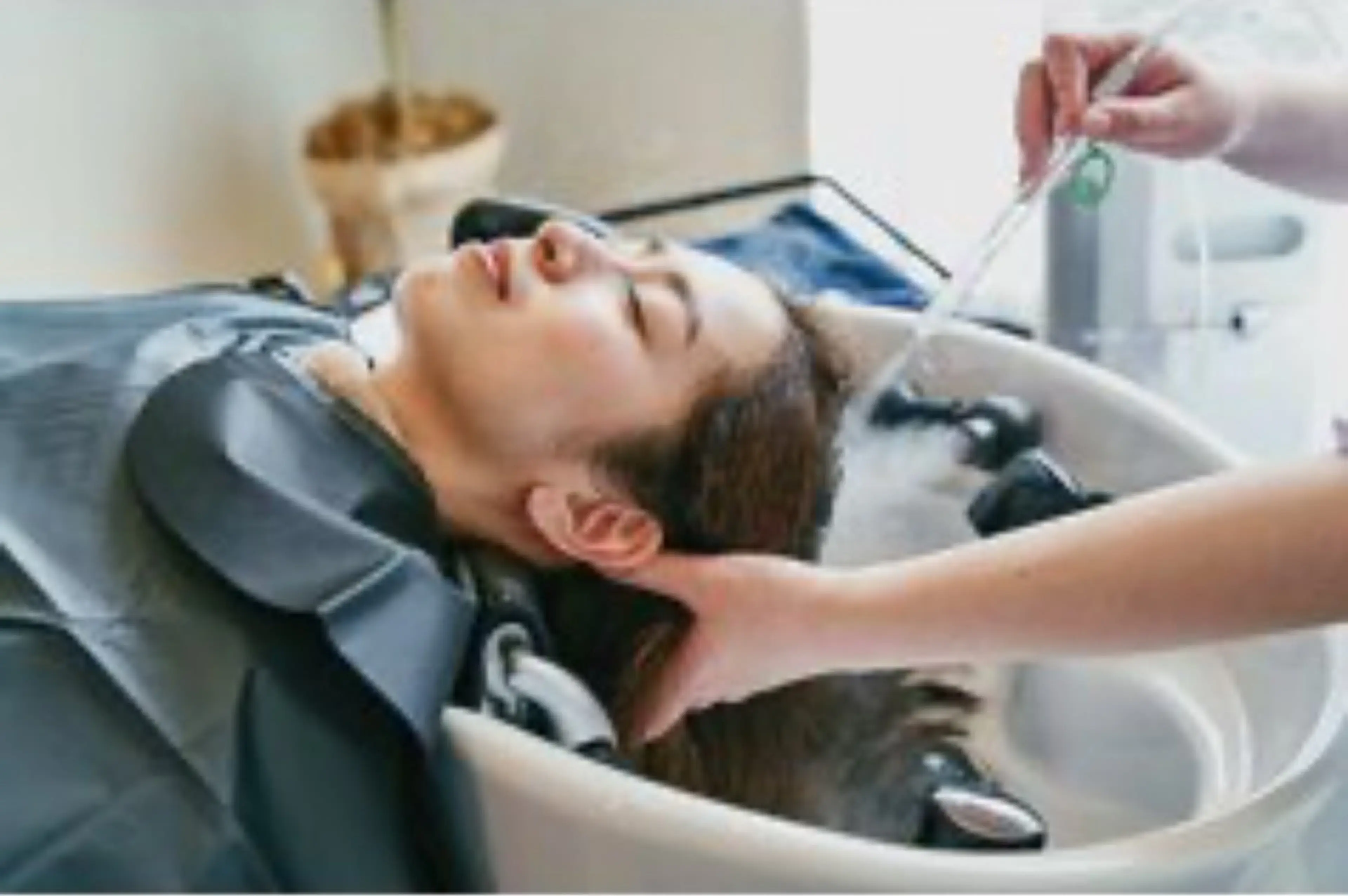 髪質改善専門 ゆうぞうのヘアスタイル