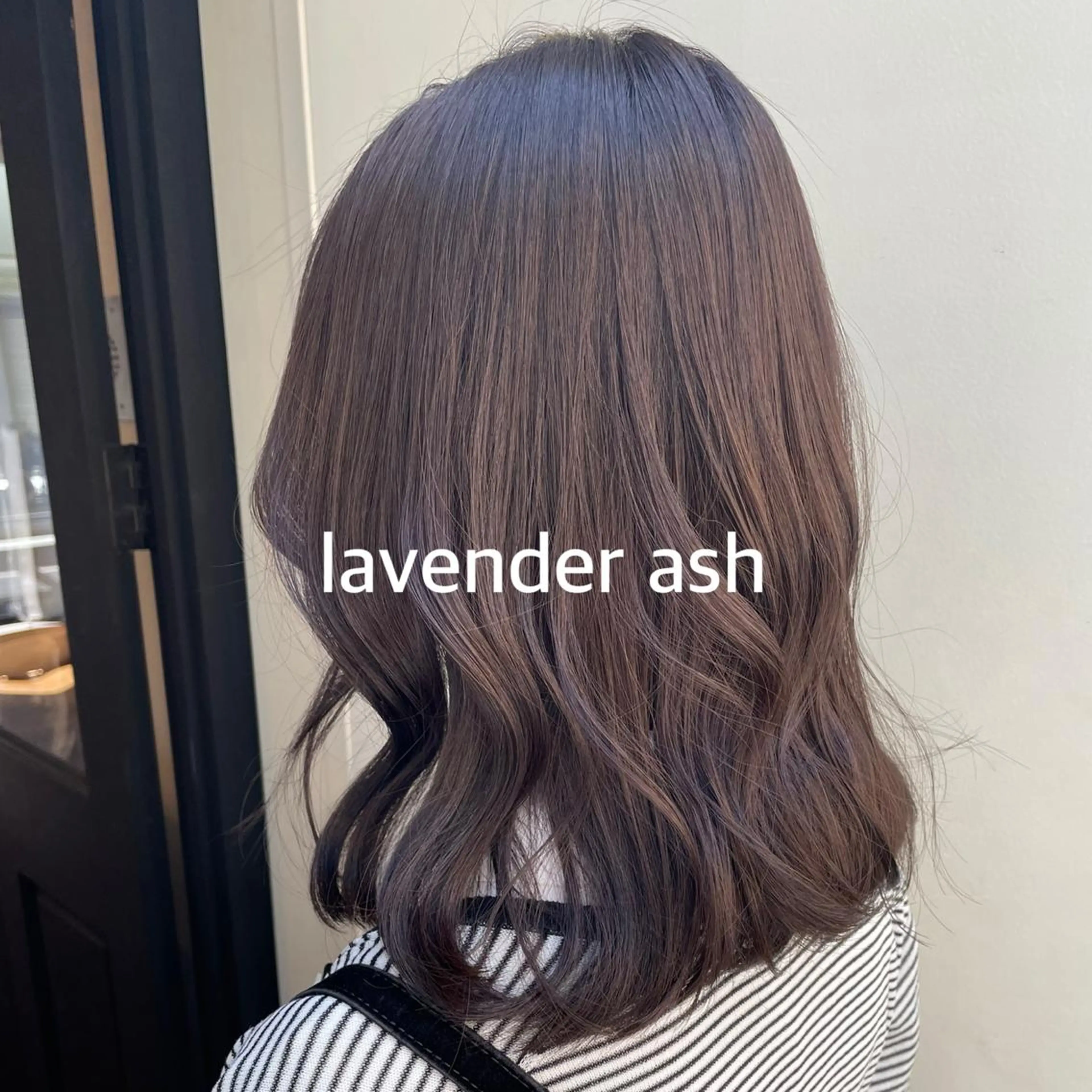 セミロング 暖色カラー推し/ トヤエリコのヘアスタイル