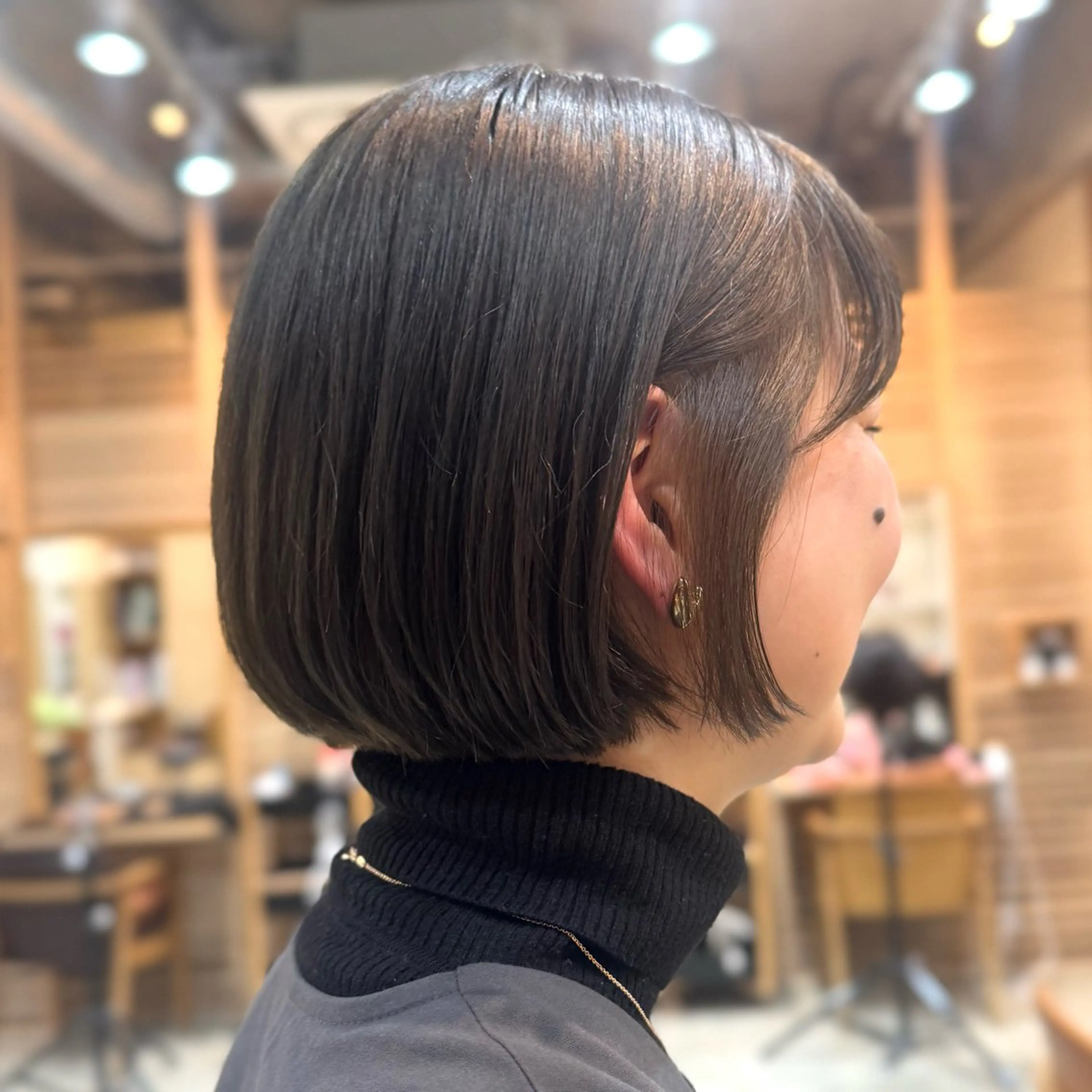 ショート カラー ベージュカラー オリーブベージュ カット ヘアカラー トリートメント 透明感カラー/レイ ヤー/Nana🌈のヘアスタイル