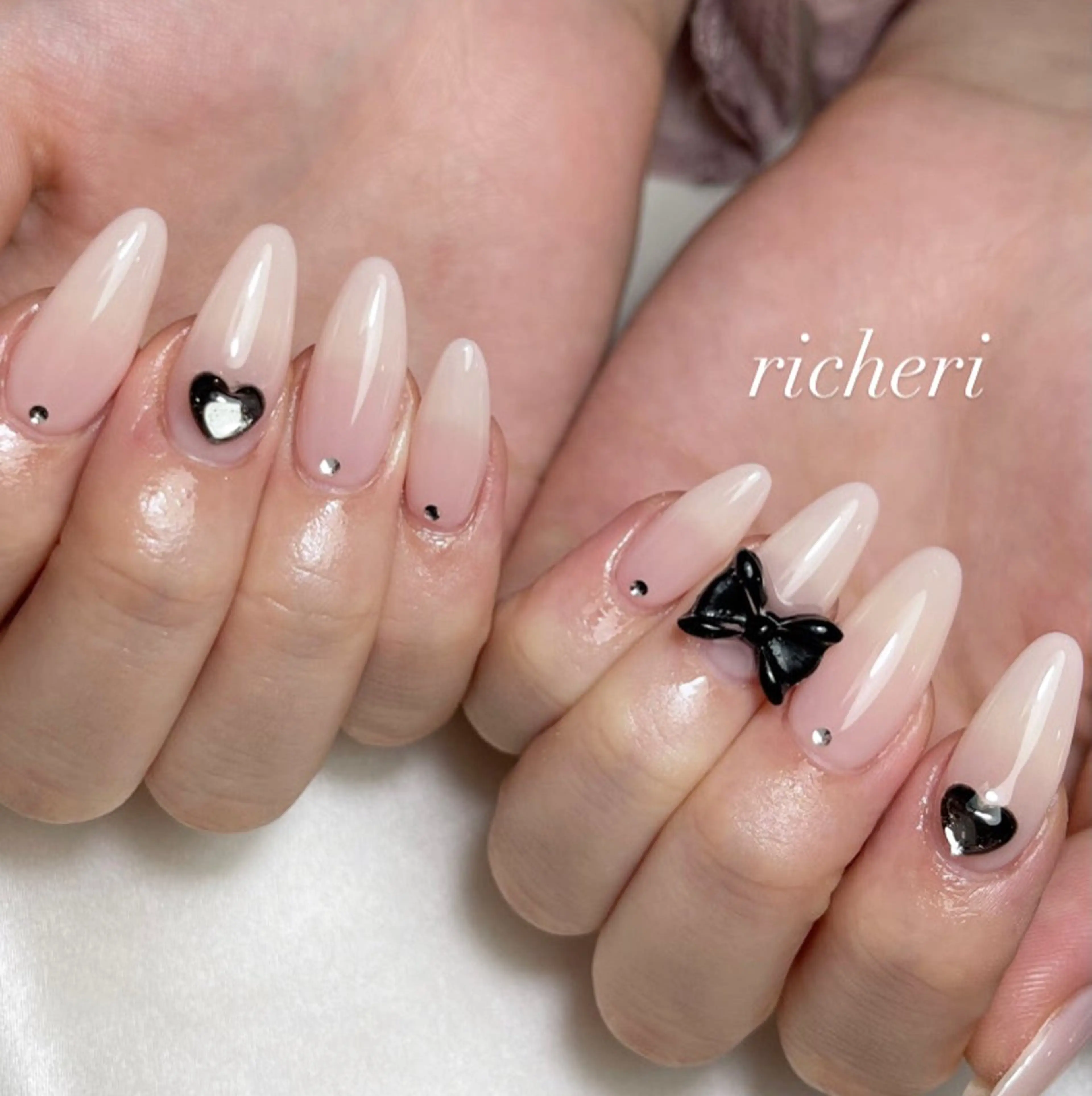 ミディアム ネイル ハンドネイル richeri beautyのネイルデザイン