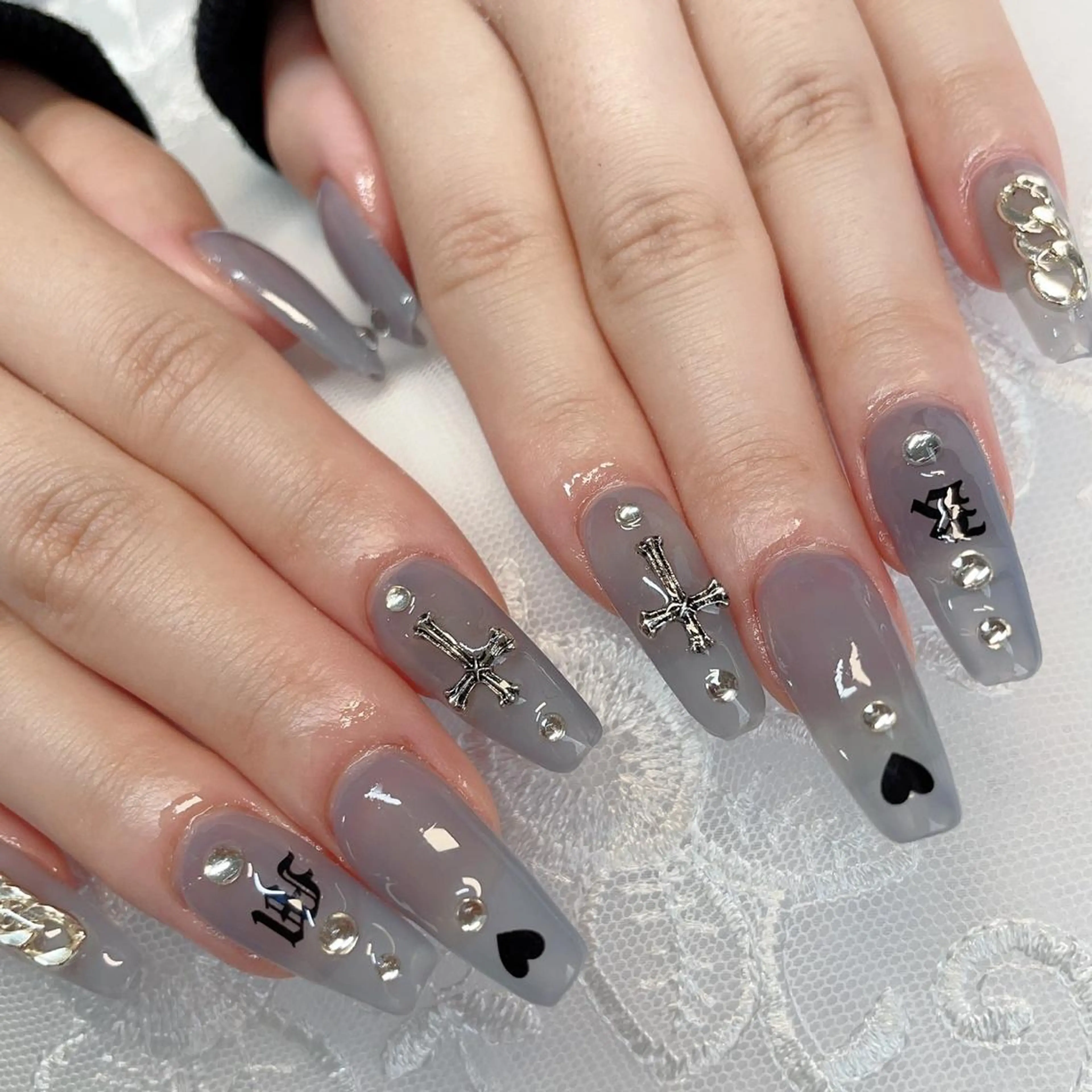 ロング ハンドネイル ハンドケア 💜MIYA nail川崎店のネイルデザイン