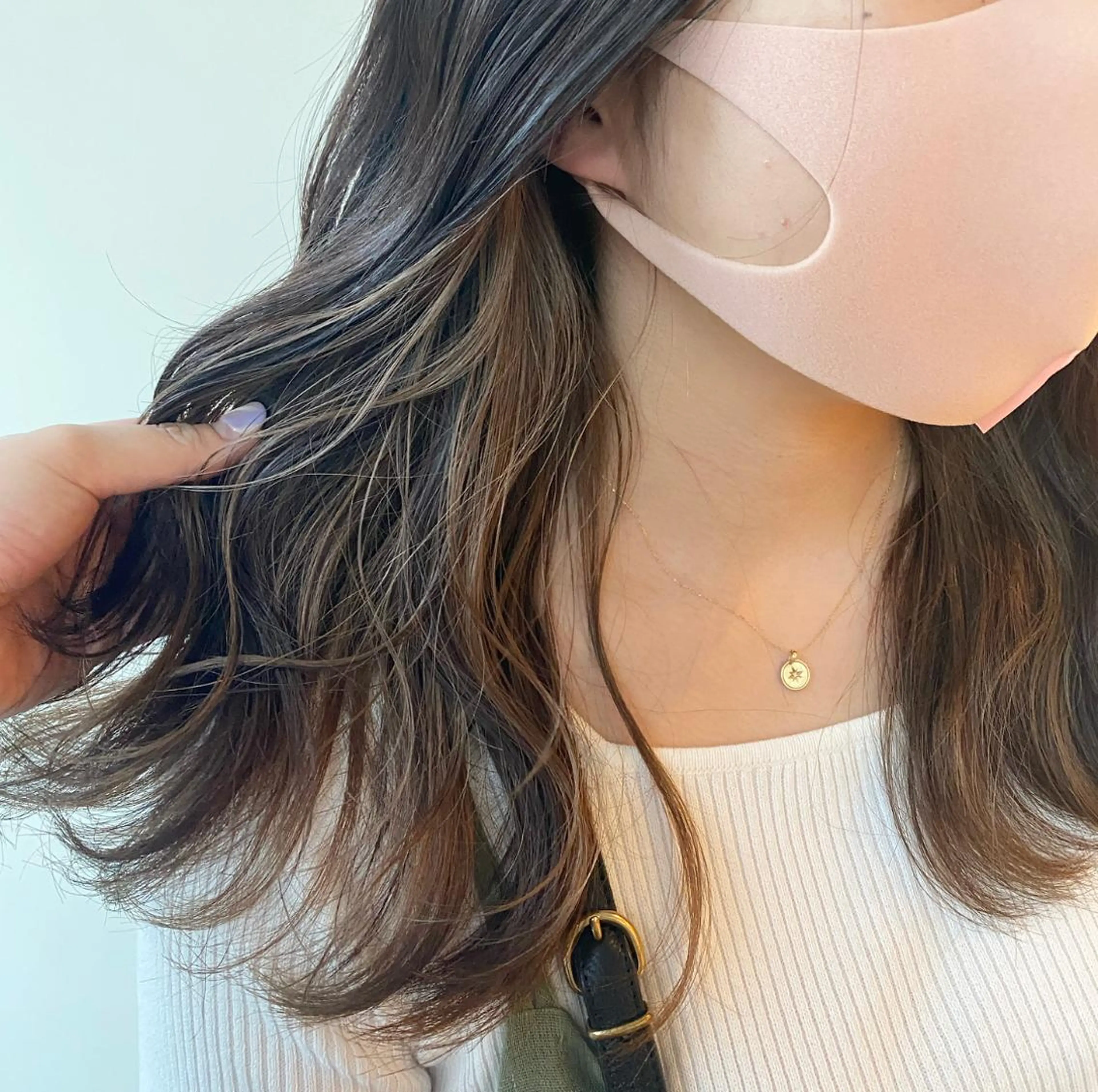 ミディアム カラー イヤリングカラー ボブ、ミディアム得意 🤍Emmy🤍のヘアスタイル