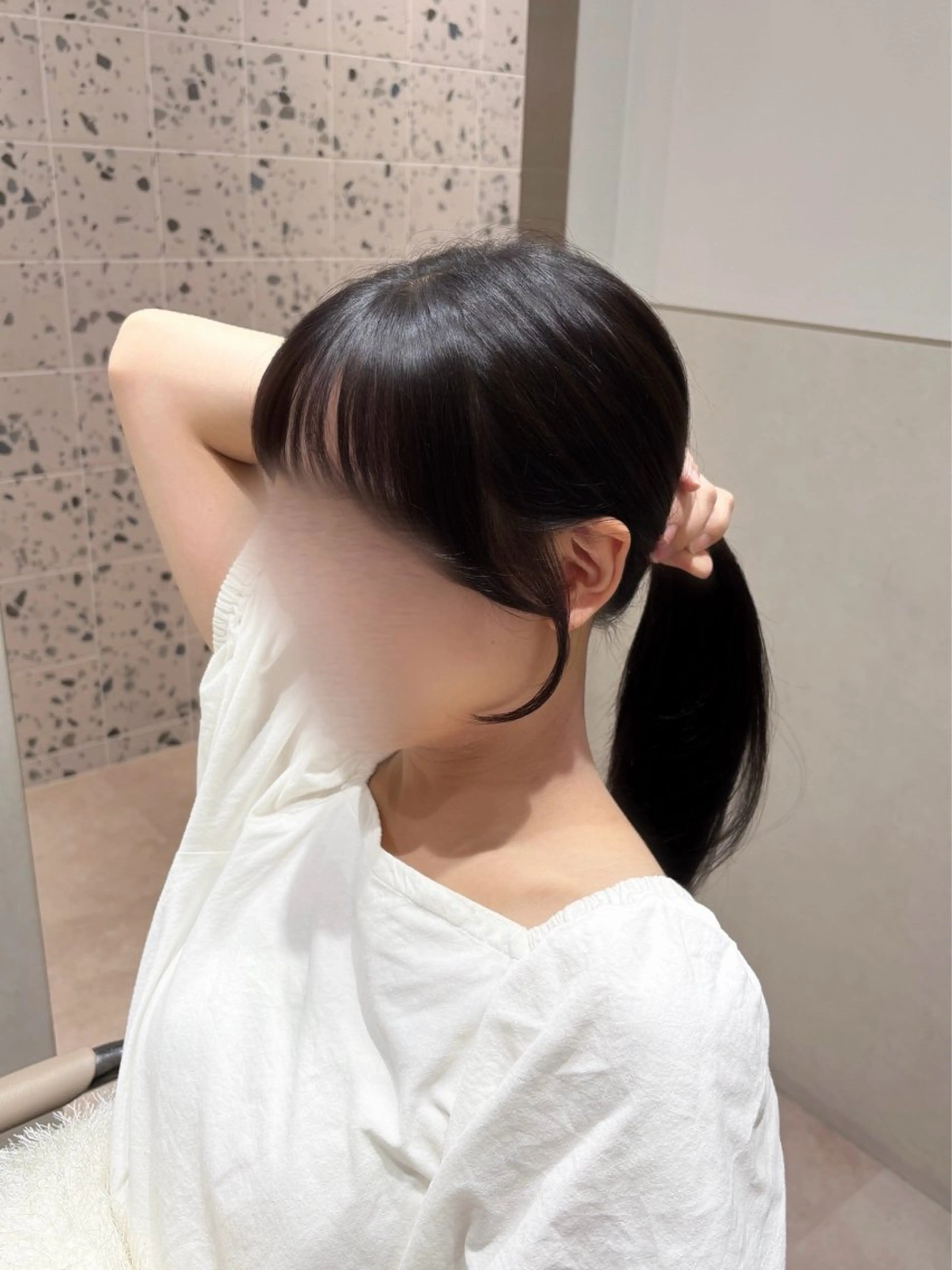 【メンテナンスにおすすめ◎】前髪カット+うる艶カラー+内部補修Varijoieトリートメントの写真