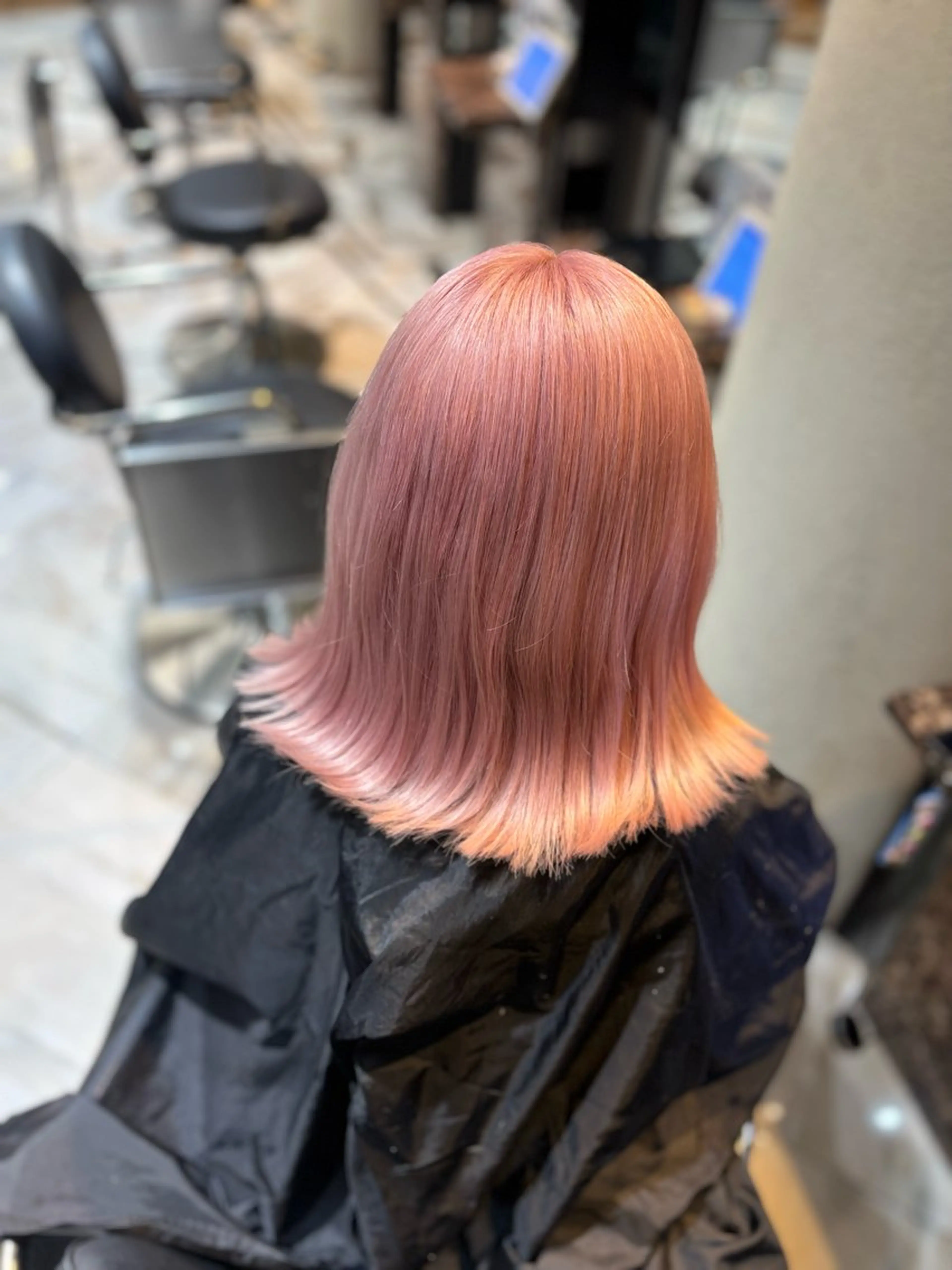ミディアム カラー ブリーチ ピンクカラー ヘアカラー 大阪 梅田/ ハイトーン/エクステのヘアスタイル