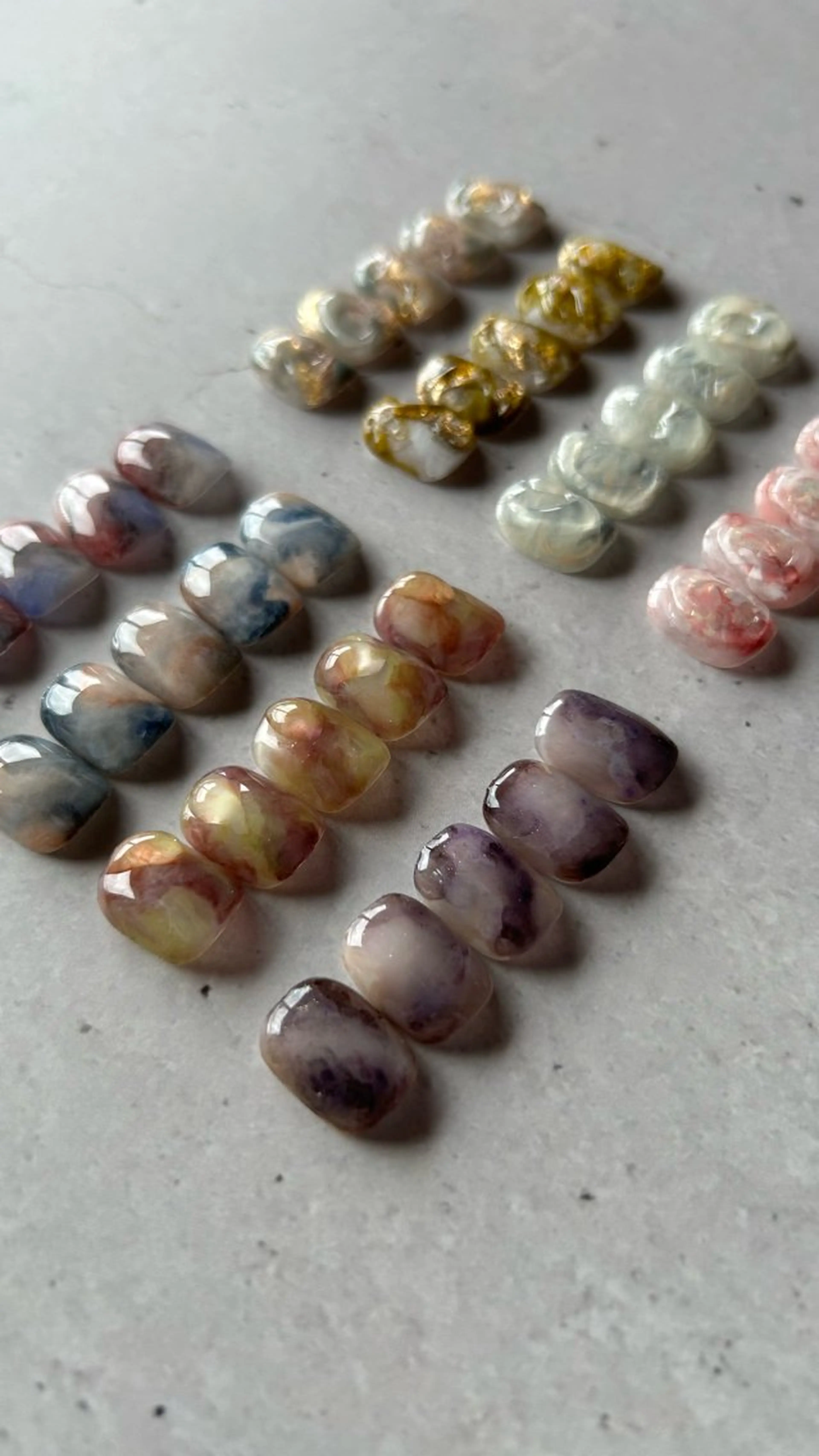 ネイル 関山 志乃のネイルデザイン