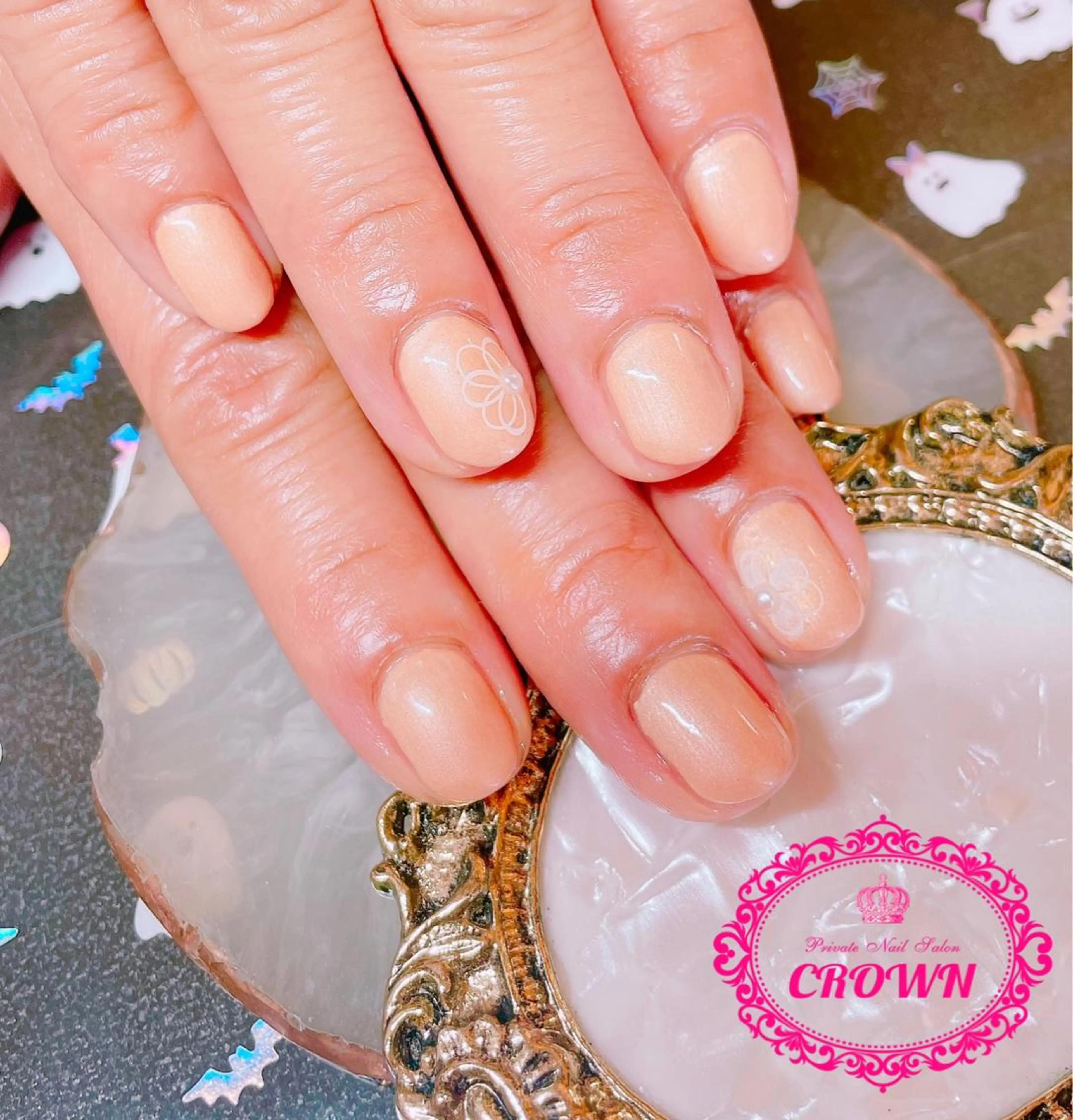 ネイル ハンドネイル CROWN プライベートサロンのネイルデザイン