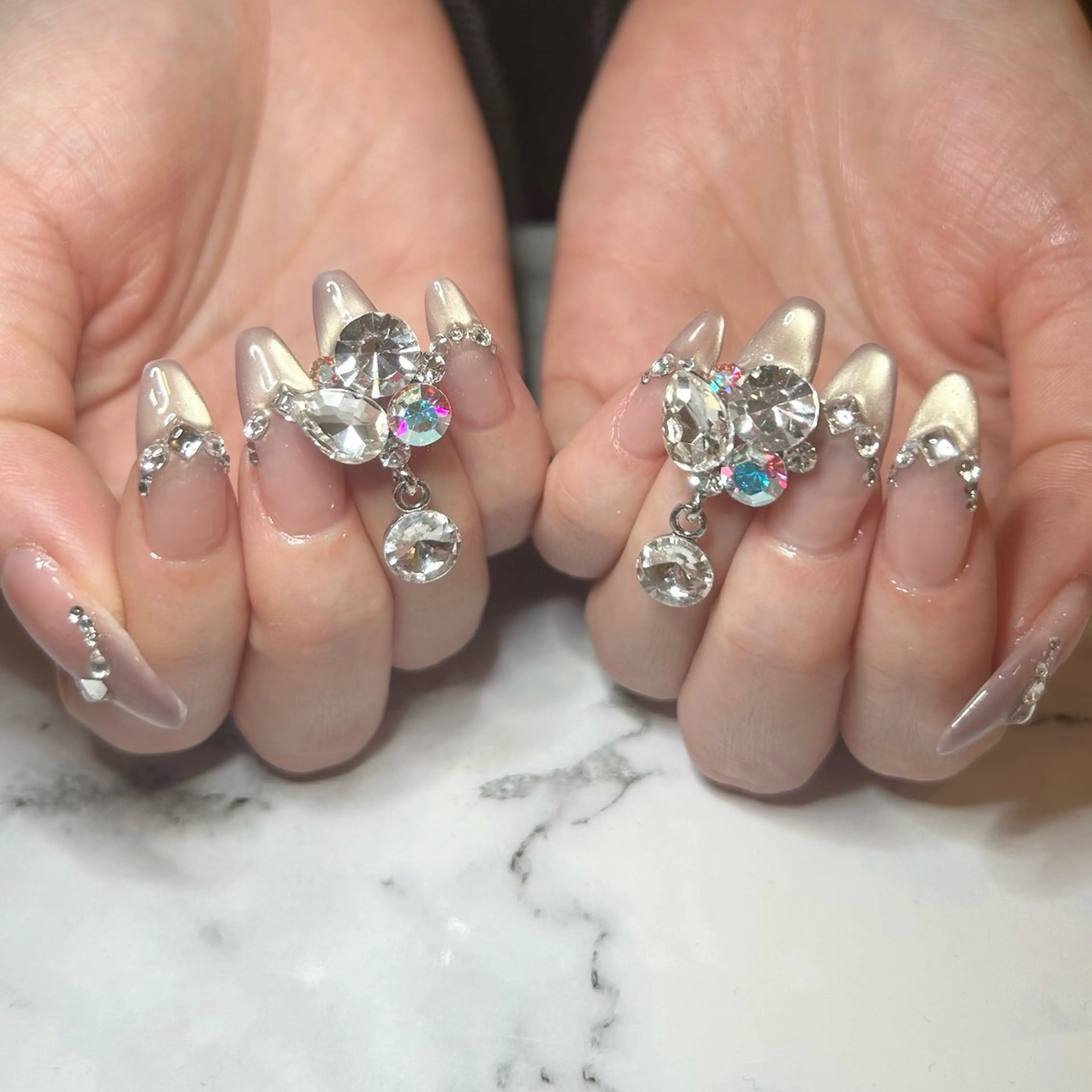 ネイル ハンドネイル ハンドケア she nail studio所属・パラジェル/スカルプ salonOerbaのネイルデザイン