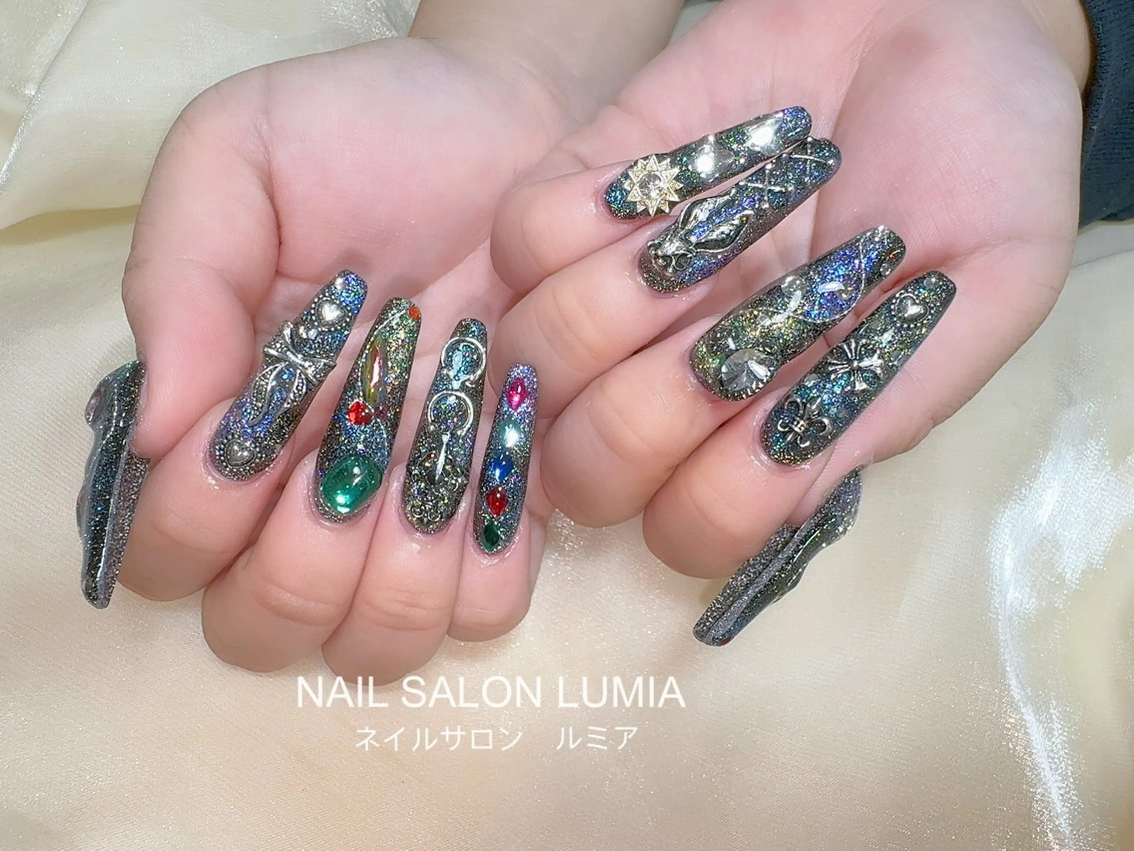 ネイル ハンドネイル ネイルサロン ルミア Lumia 店長のネイルデザイン